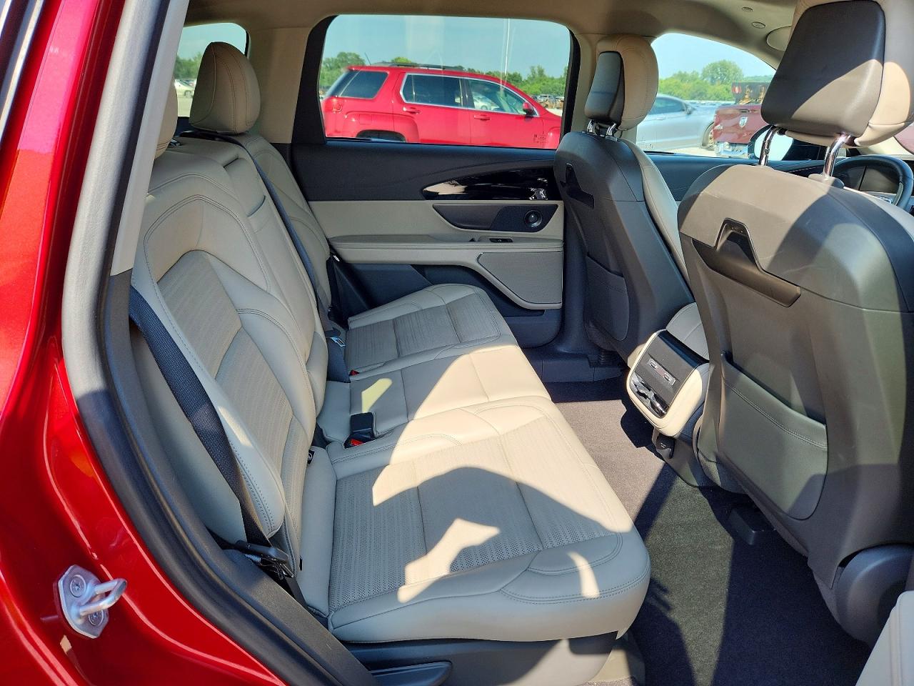 2024 Lincoln Nautilus Reserve Red vin: 5LMPJ8KA1RJ831510