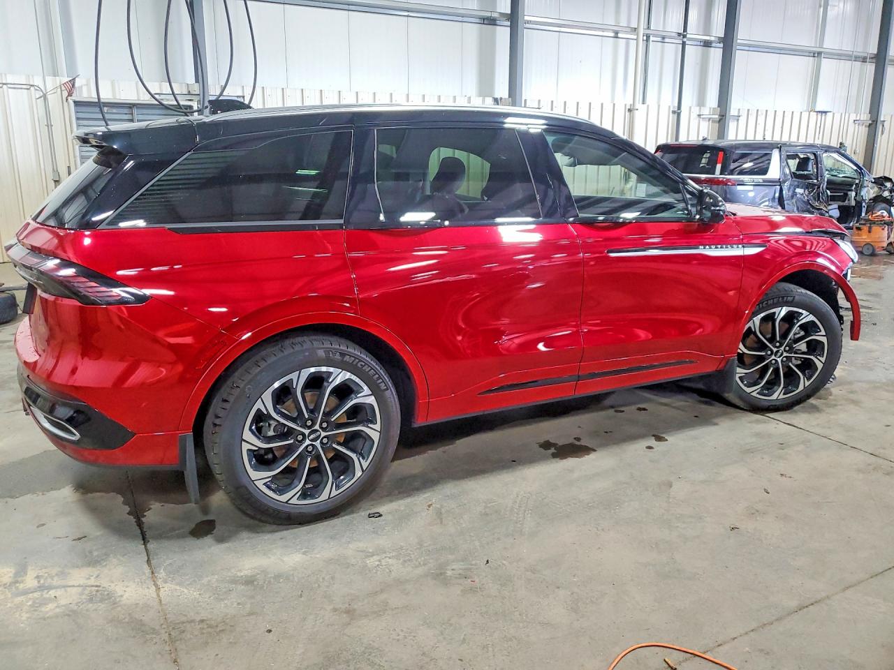 2025 Lincoln Nautilus Reserve Red vin: 5LMPJ8KA7SJ972796