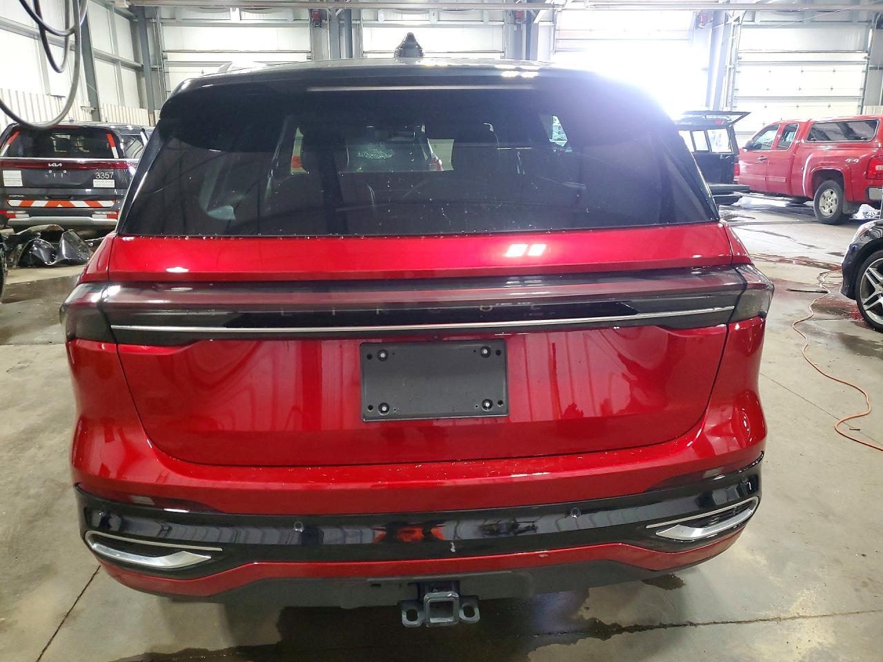 2025 Lincoln Nautilus Reserve Red vin: 5LMPJ8KA7SJ972796