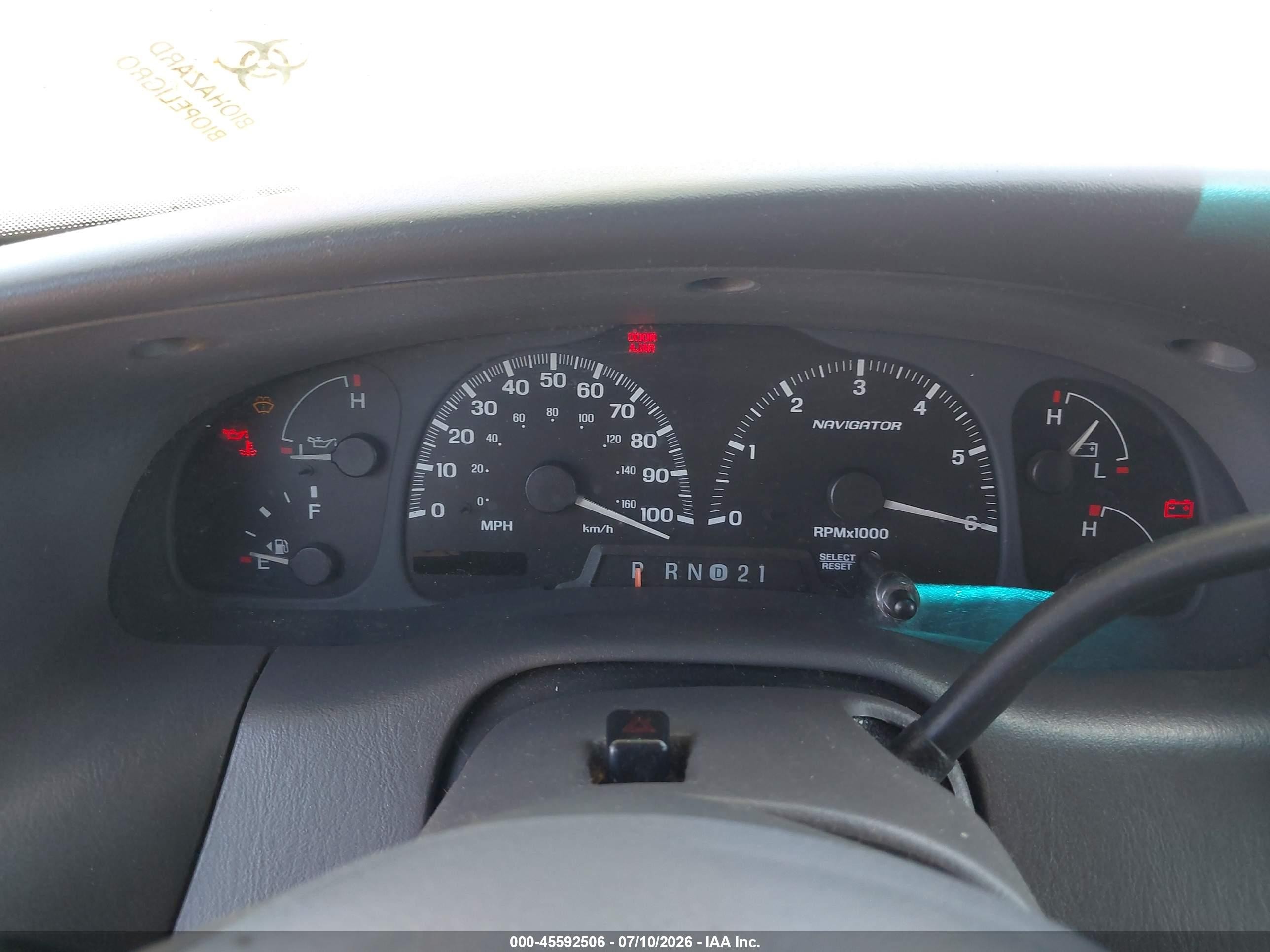 2000 Lincoln Navigator   Blue vin: 5LMPU28A9YLJ13203