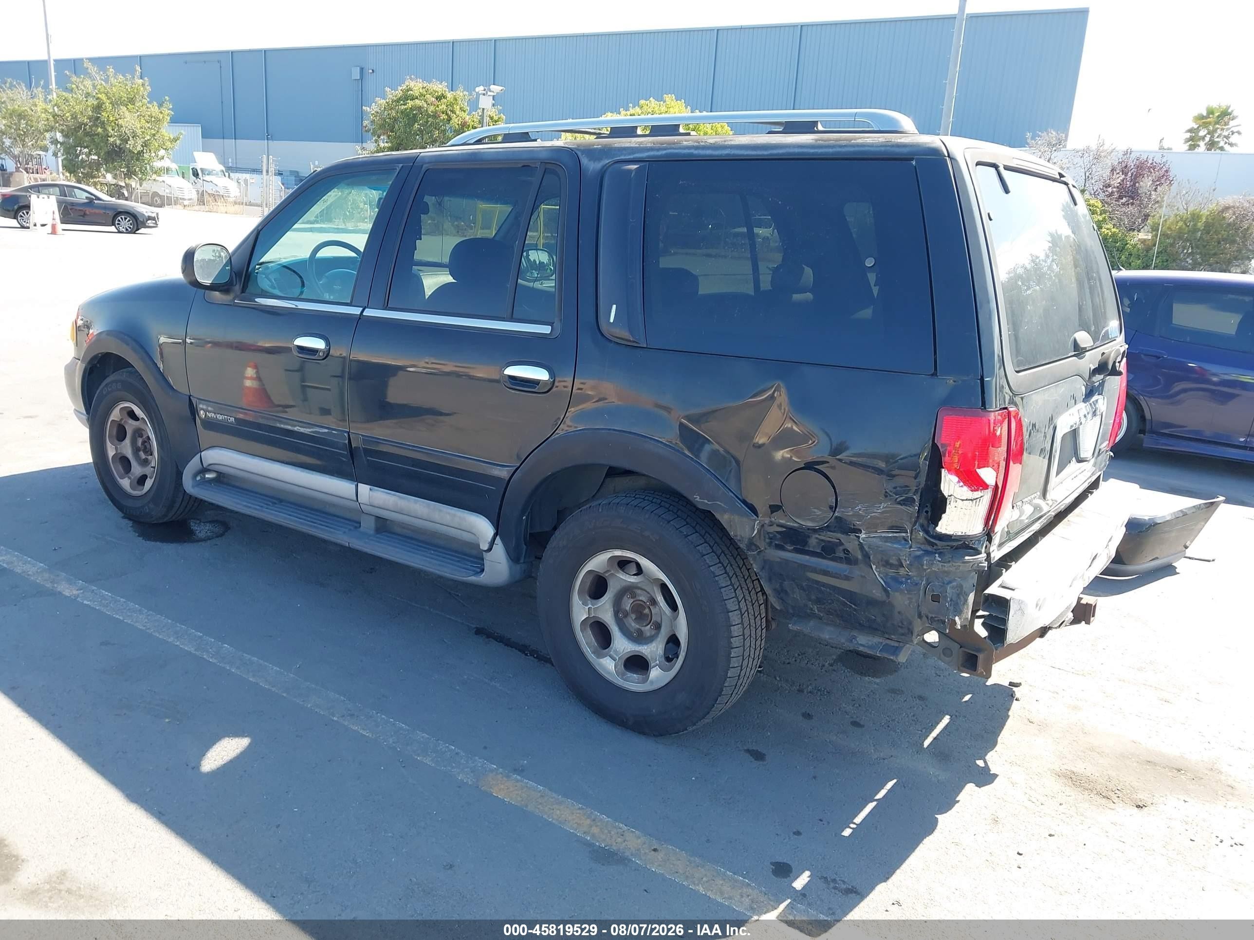 1998 Lincoln Navigator   Black vin: 5LMPU28L1WLJ17681