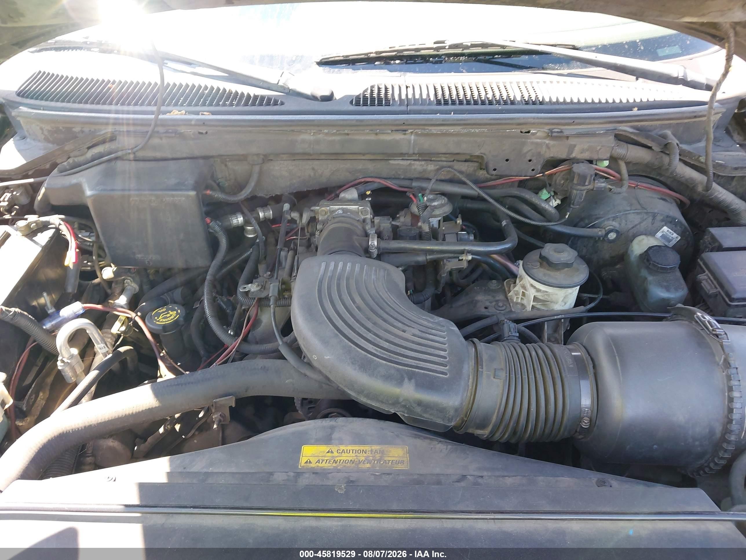 1998 Lincoln Navigator   Black vin: 5LMPU28L1WLJ17681