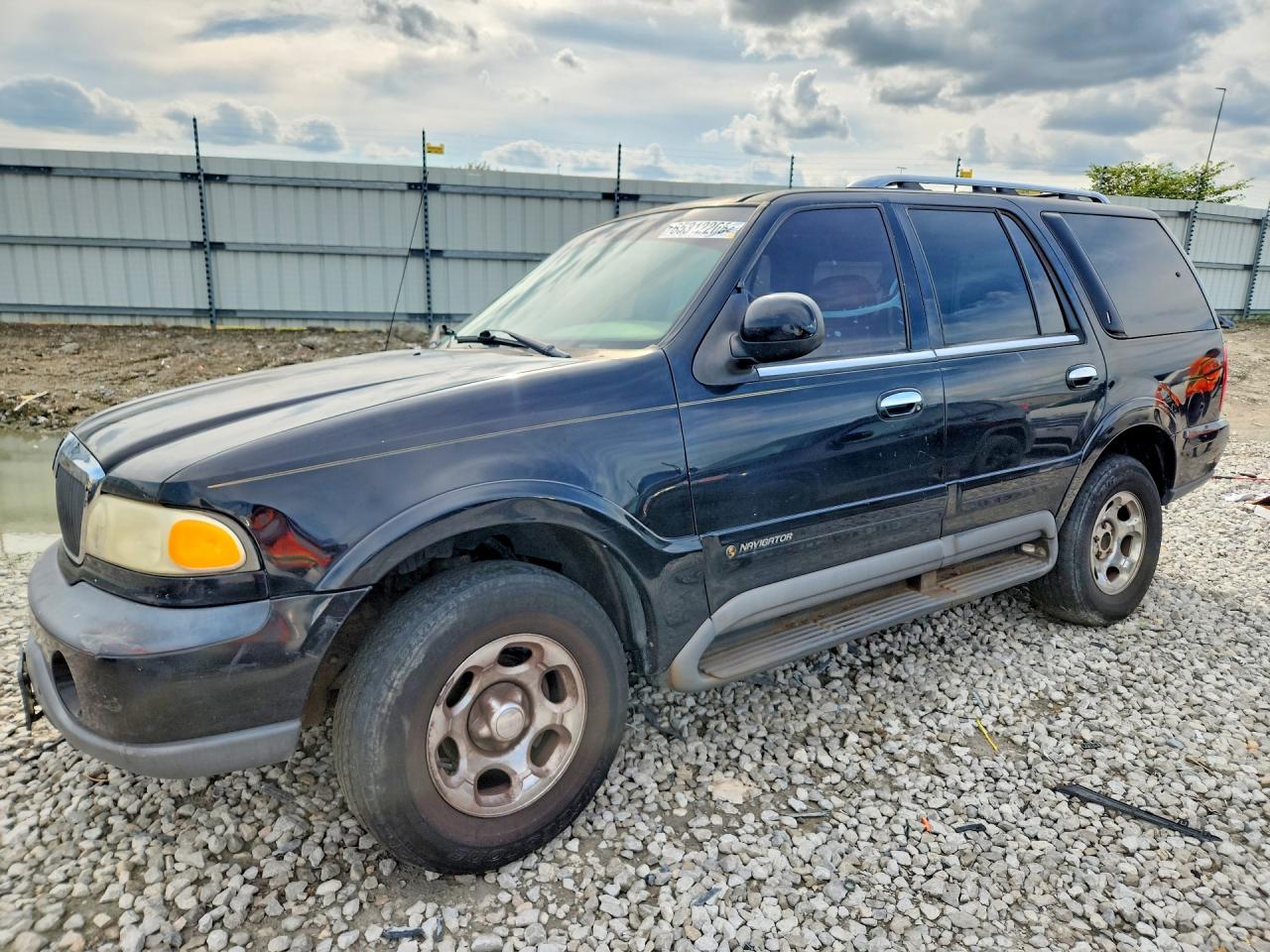 1998 Lincoln Navigator Black vin: 5LMPU28L6WLJ61224