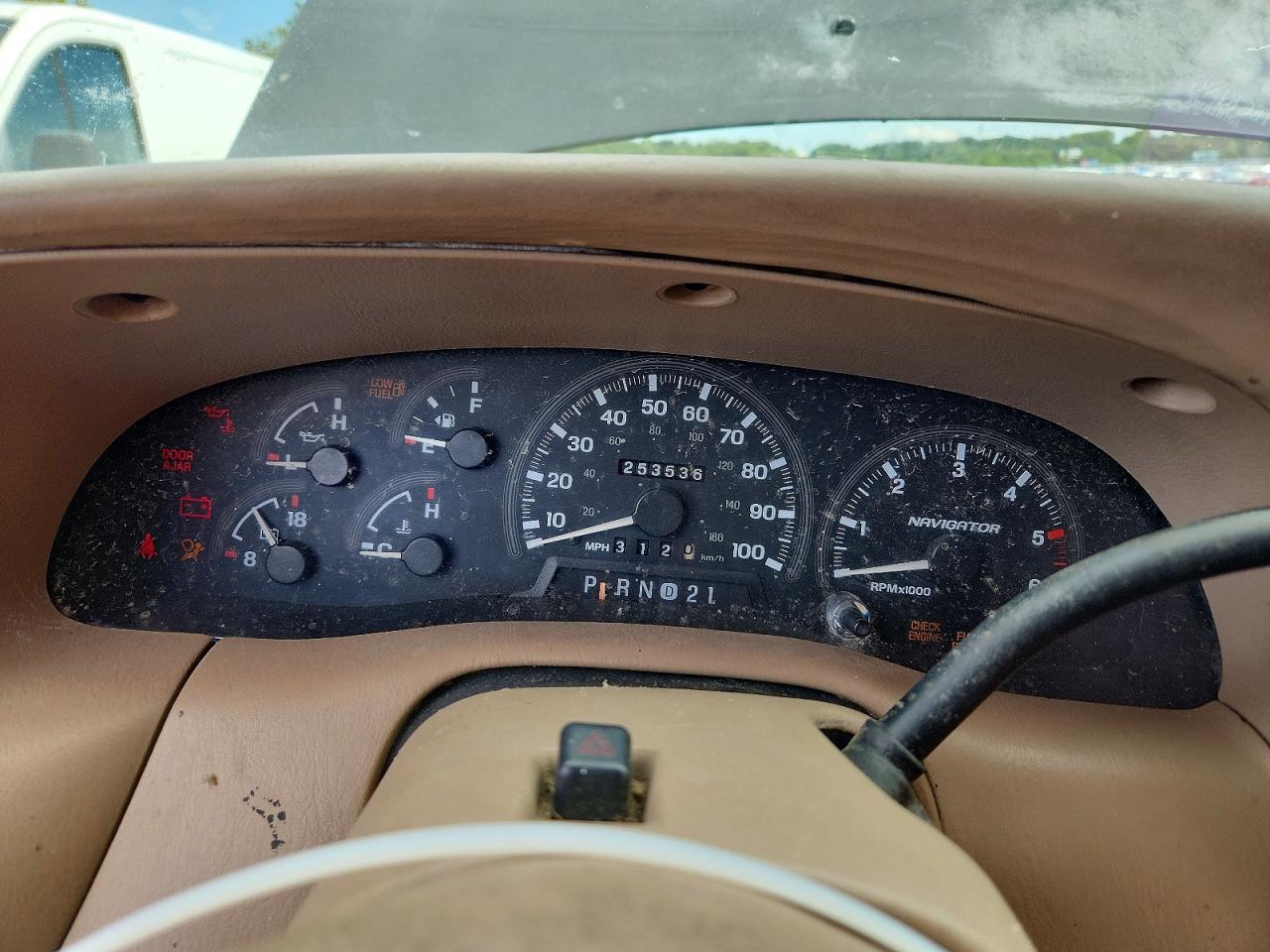 1998 Lincoln Navigator Black vin: 5LMPU28L6WLJ61224