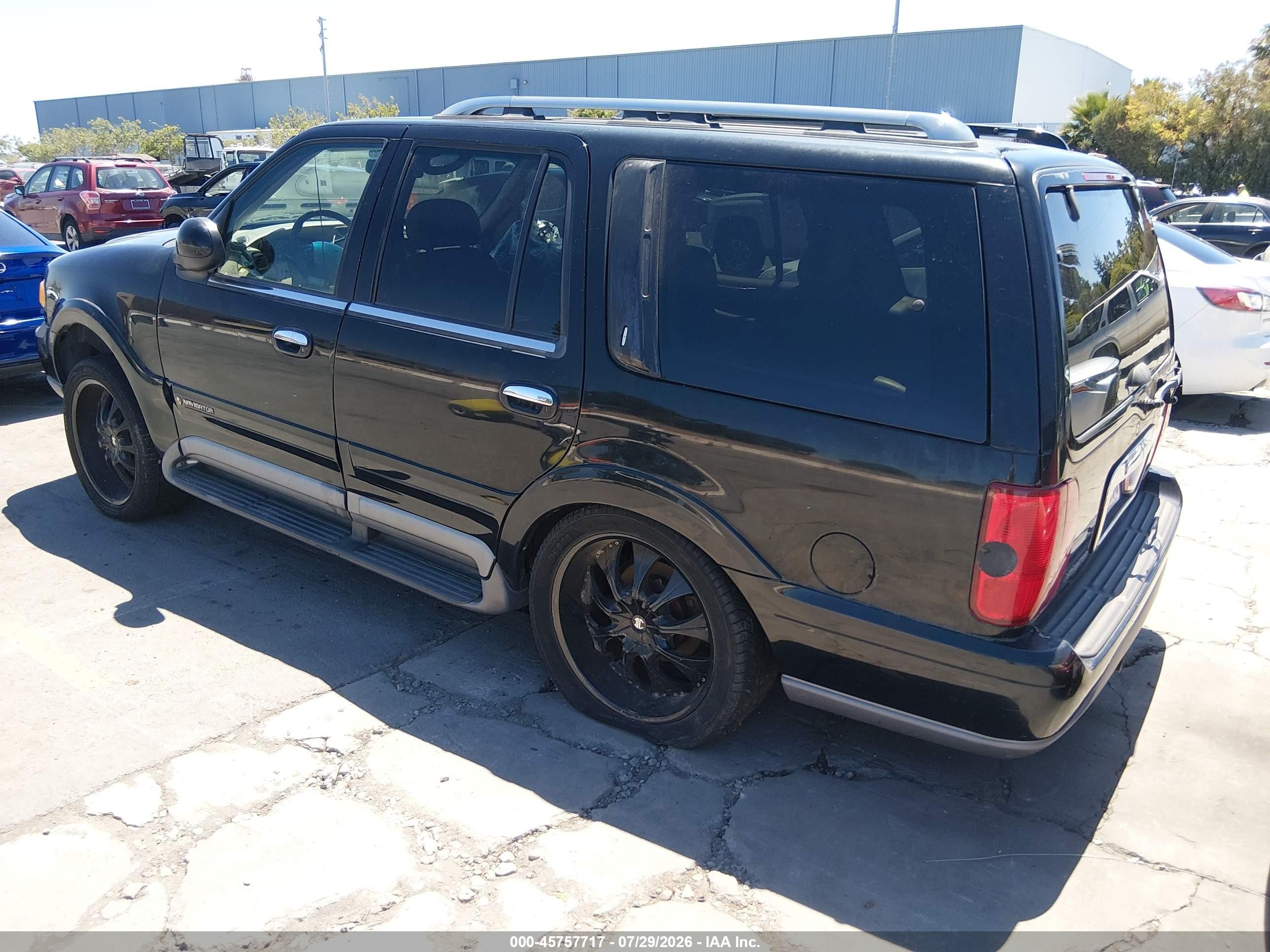 1998 Lincoln Navigator Черный vin: 5LMPU28L8WLJ39144