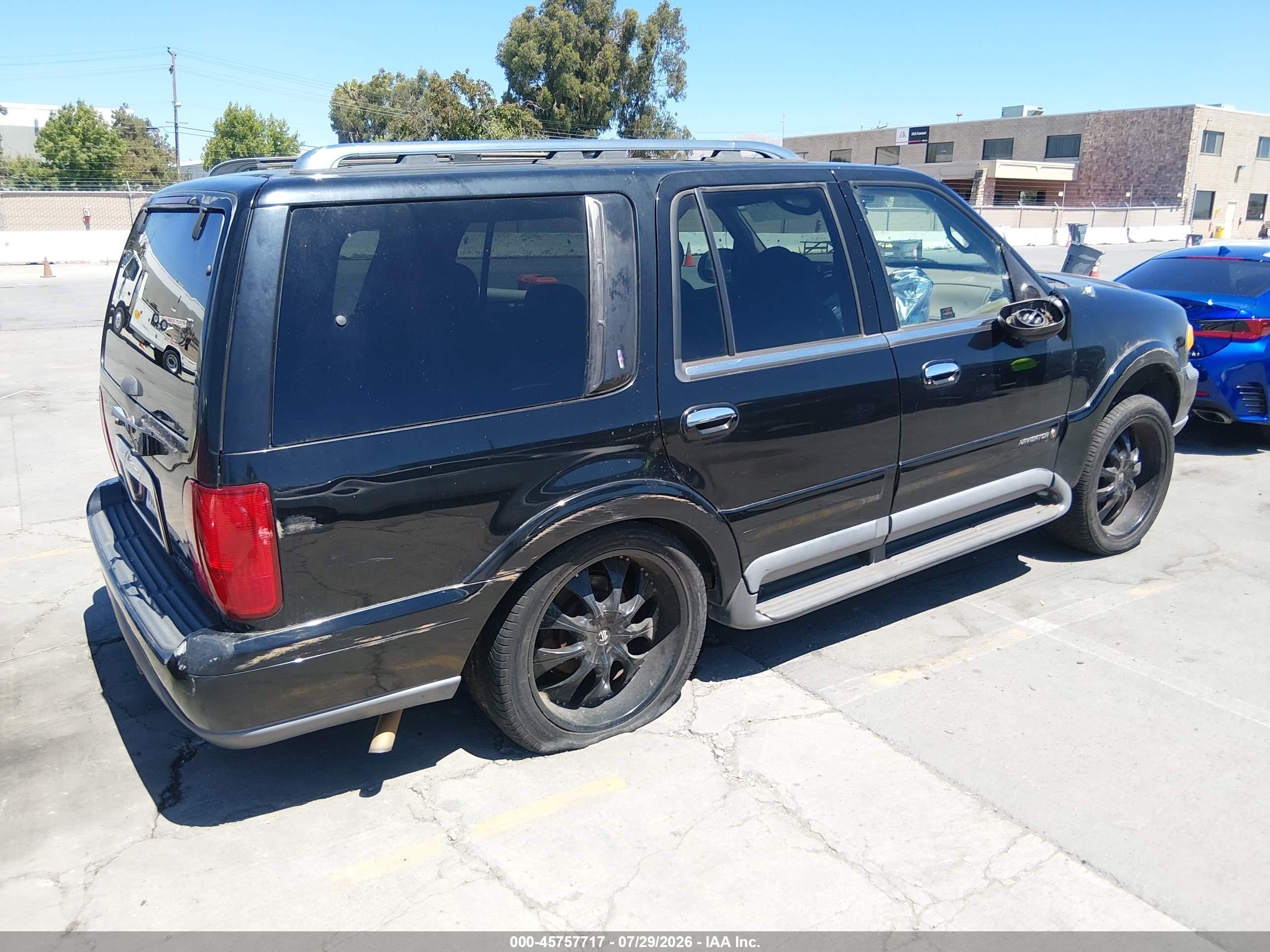 1998 Lincoln Navigator Черный vin: 5LMPU28L8WLJ39144