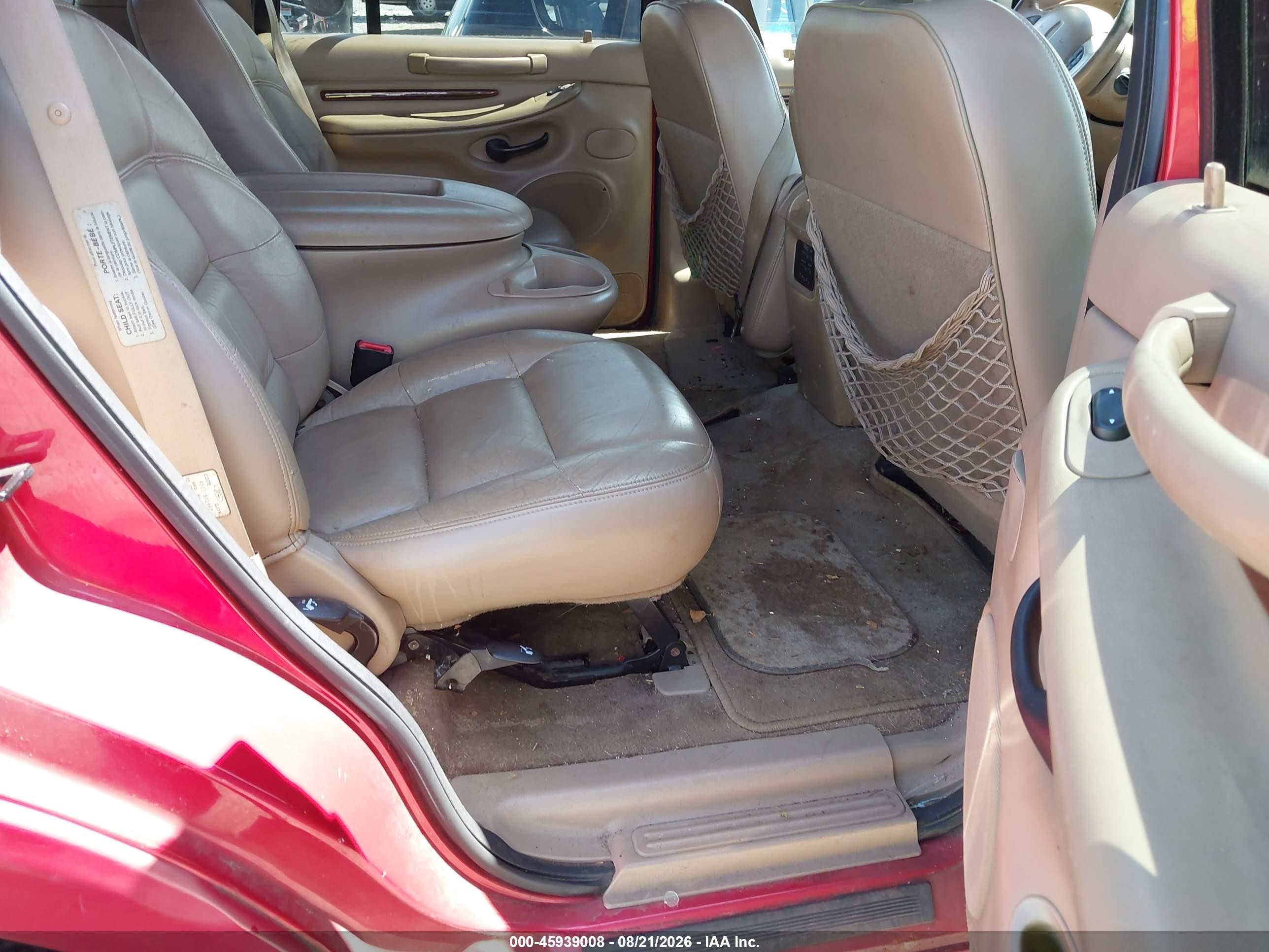 1998 Lincoln Navigator   Red vin: 5LMPU28L8WLJ60043