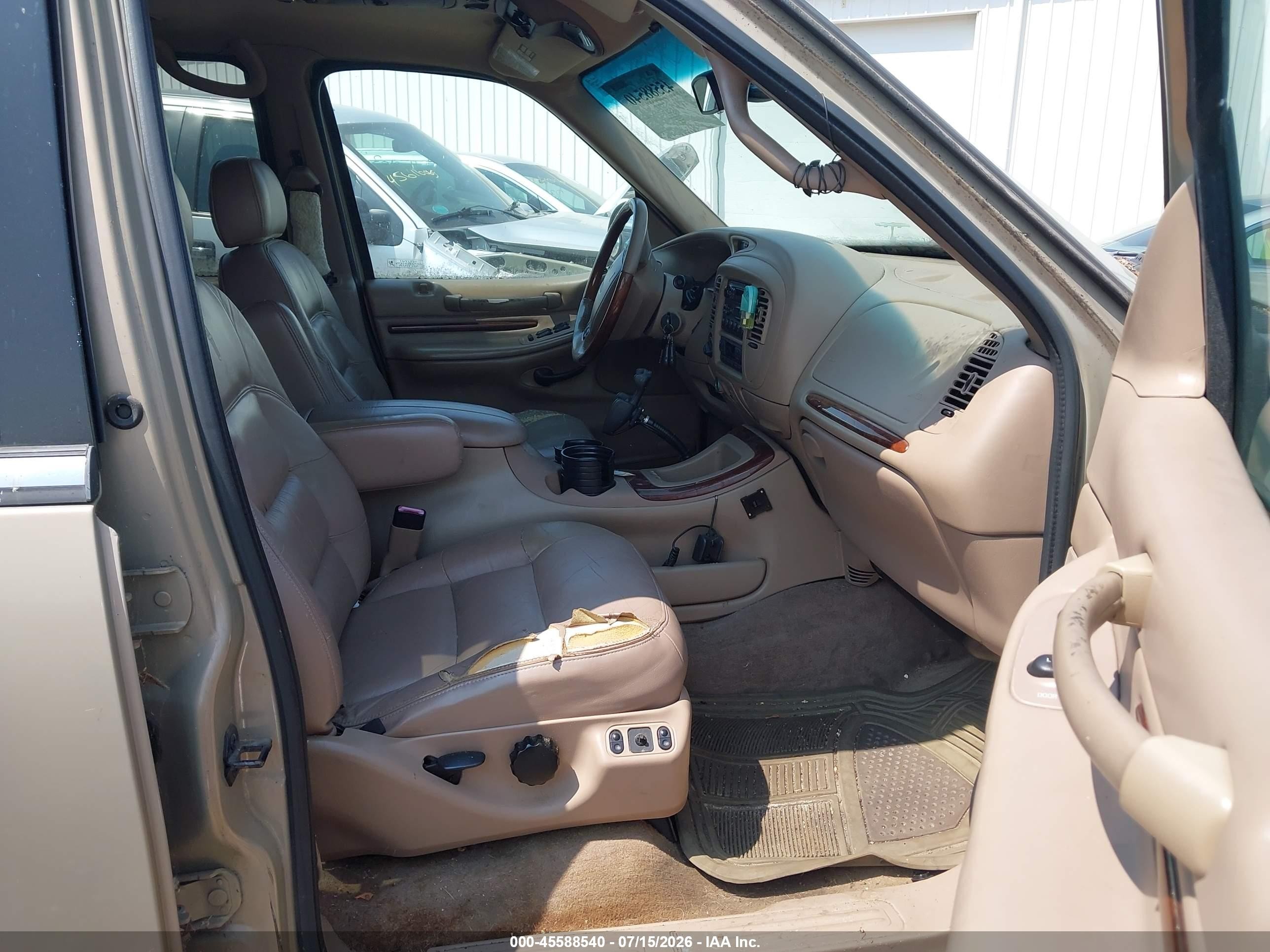 1998 Lincoln Navigator   Gold vin: 5LMPU28L9WLJ33224
