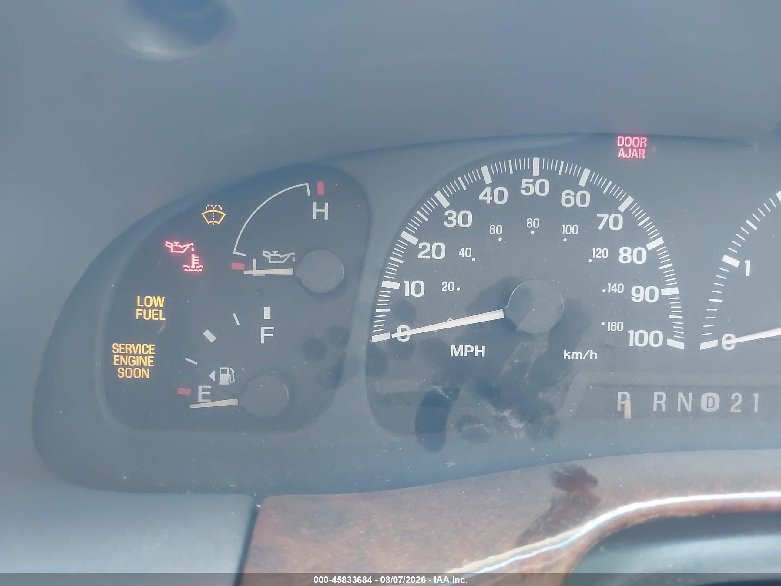 2000 Lincoln Navigator   Серебряный vin: 5LMRU27AXYLJ11048