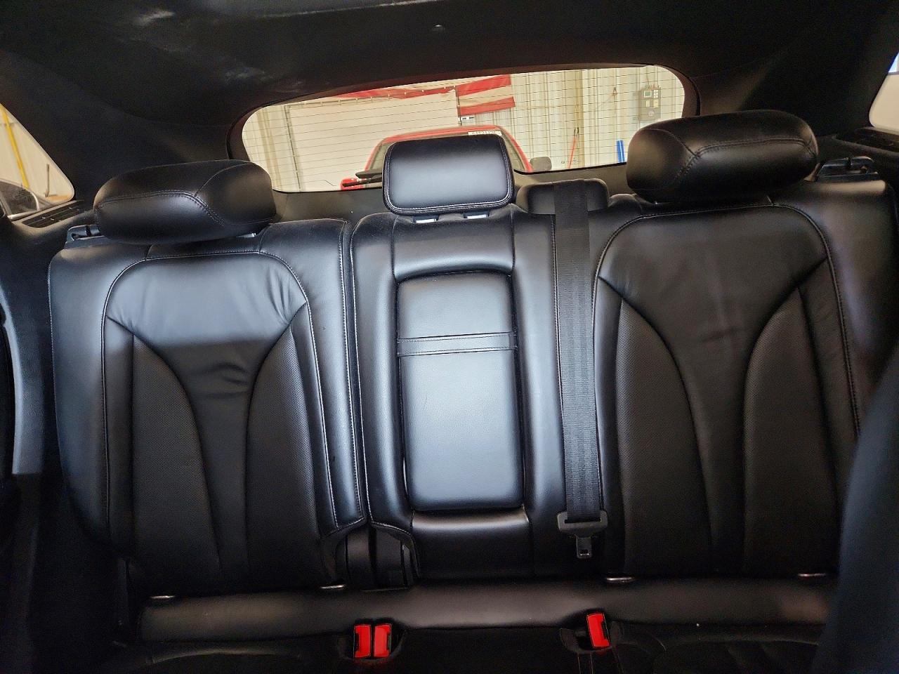 2015 Lincoln Mkc Черный vin: 5LMTJ2AH0FUJ04203
