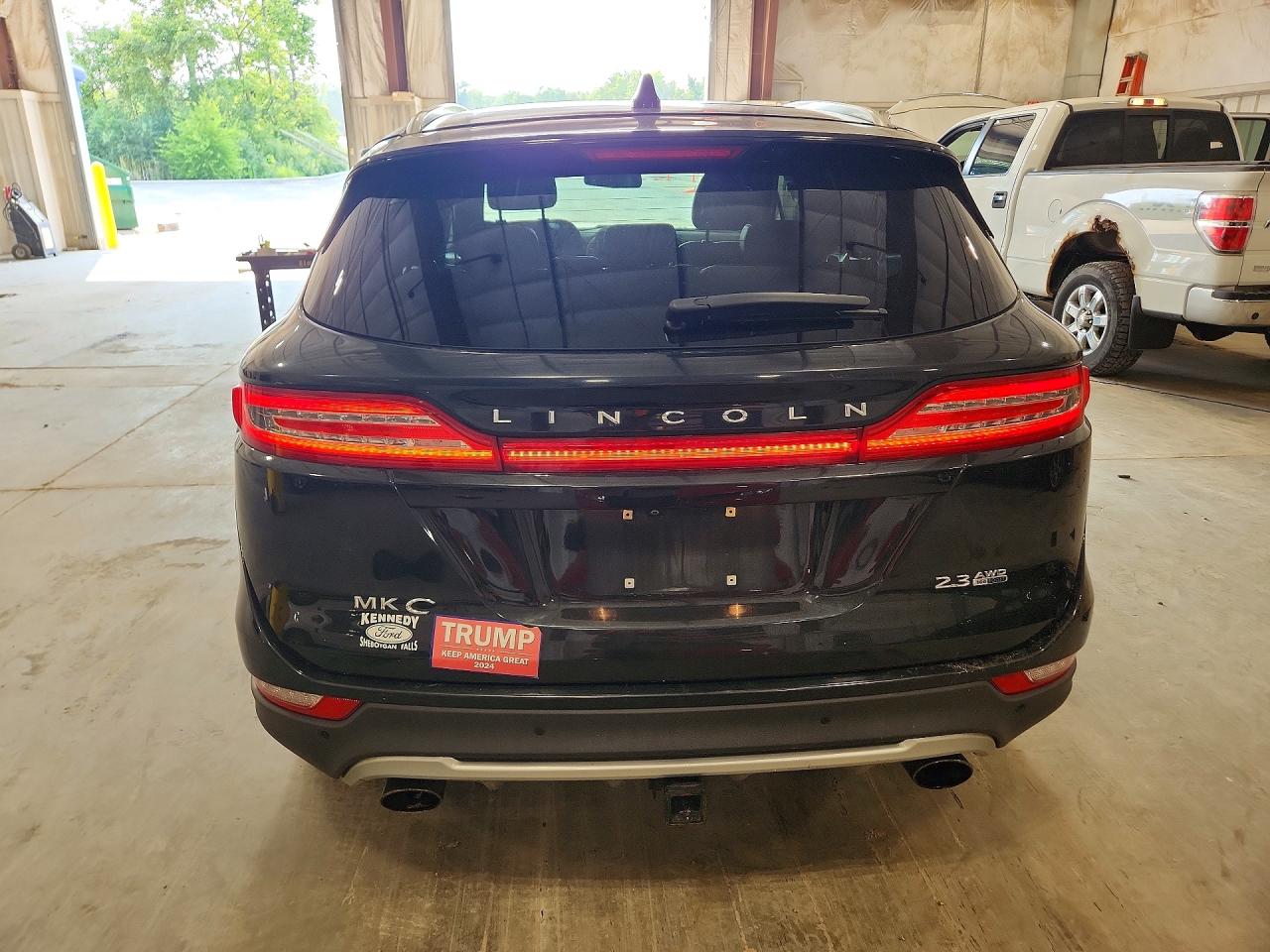 2015 Lincoln Mkc Черный vin: 5LMTJ2AH0FUJ04203