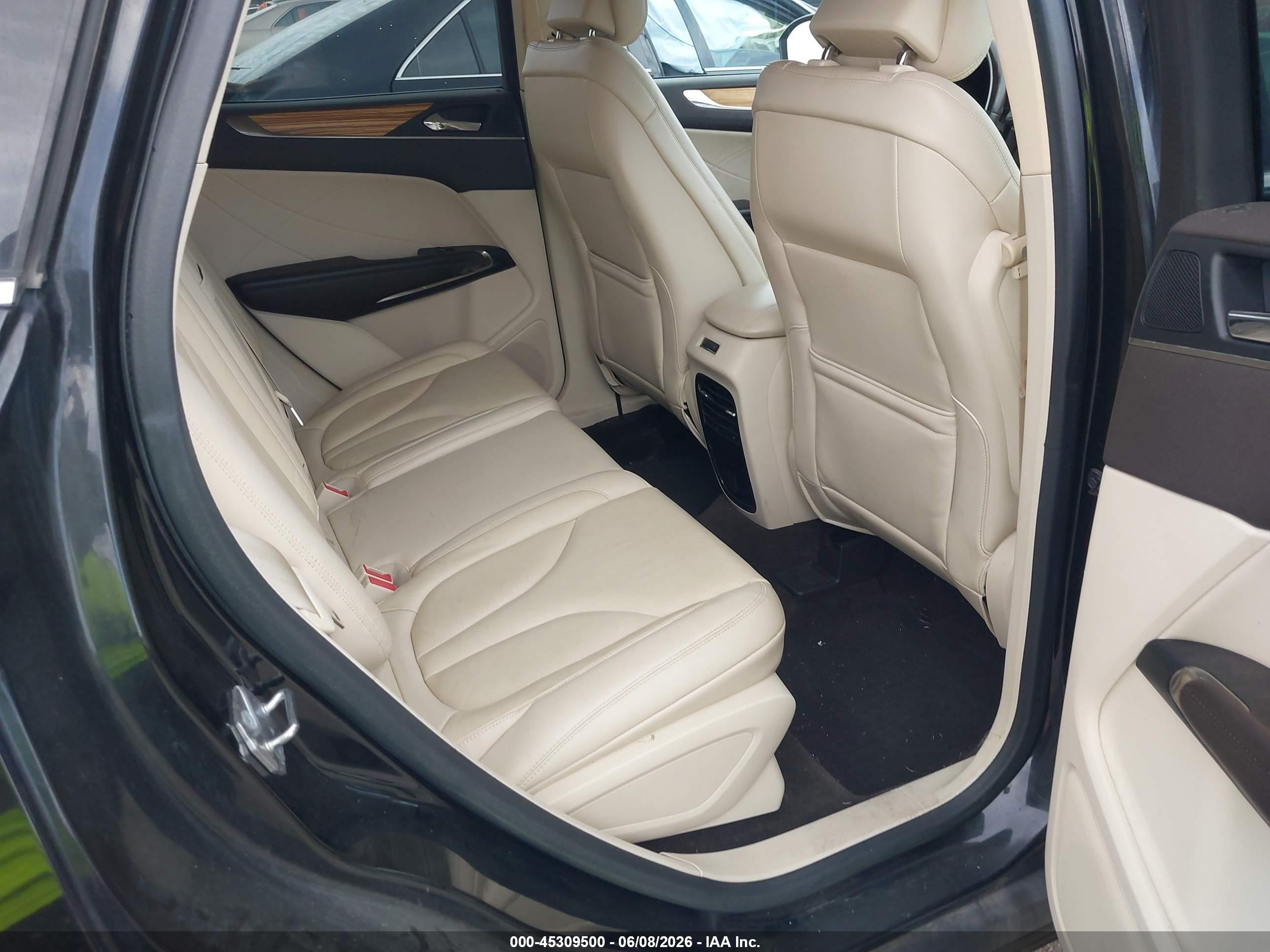 2015 Lincoln Mkc   Black vin: 5LMTJ2AH0FUJ10079
