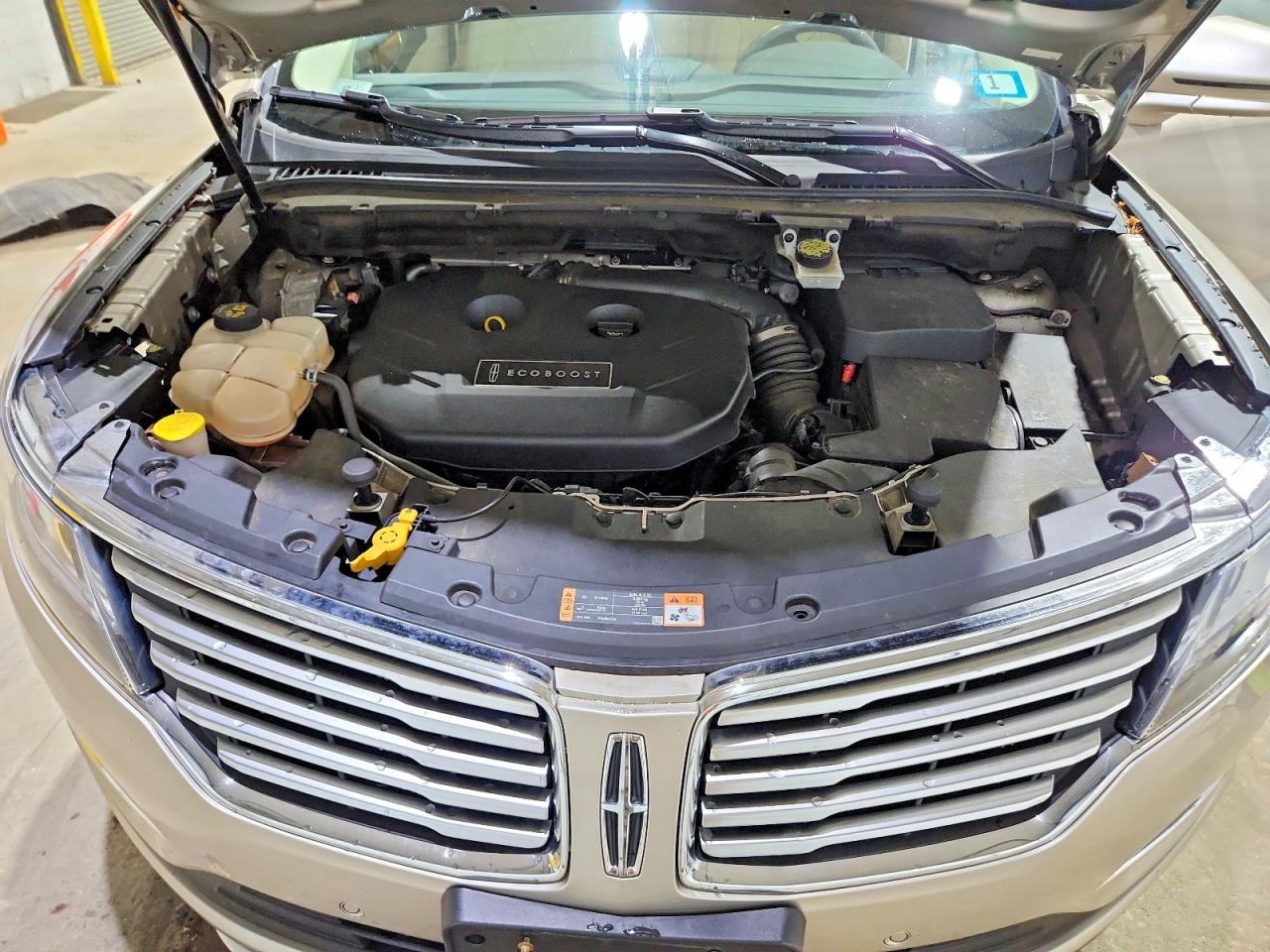 2015 Lincoln Mkc Желто-коричневый vin: 5LMTJ2AH1FUJ07126