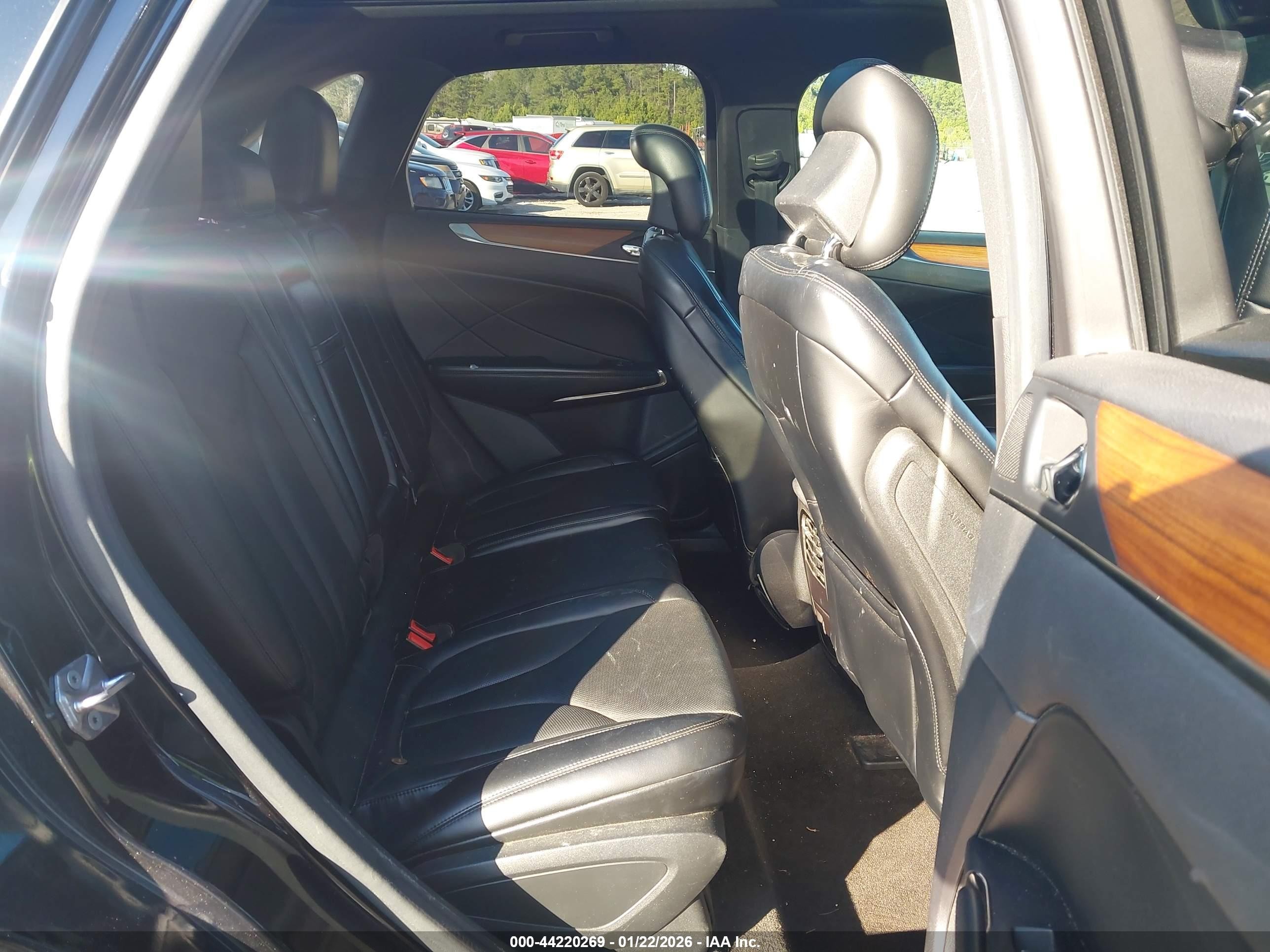 2015 Lincoln Mkc Черный vin: 5LMTJ2AH1FUJ09345