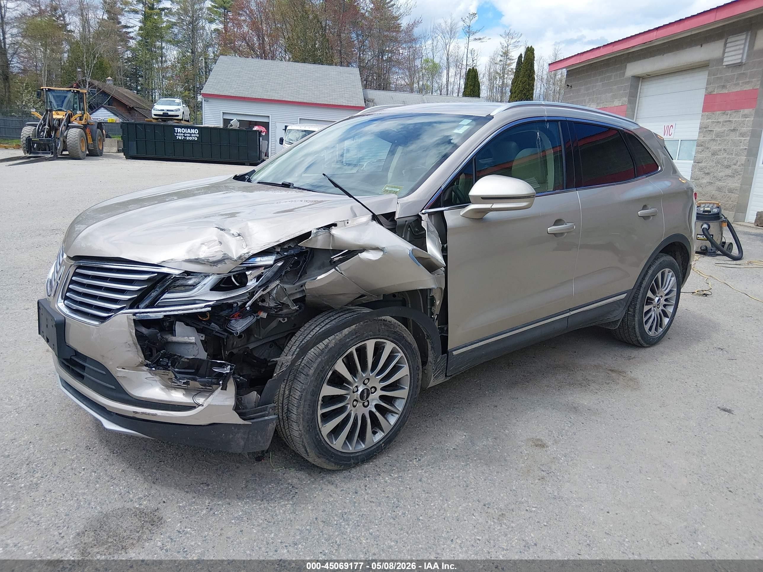 2015 Lincoln Mkc   Tan vin: 5LMTJ2AH1FUJ14903