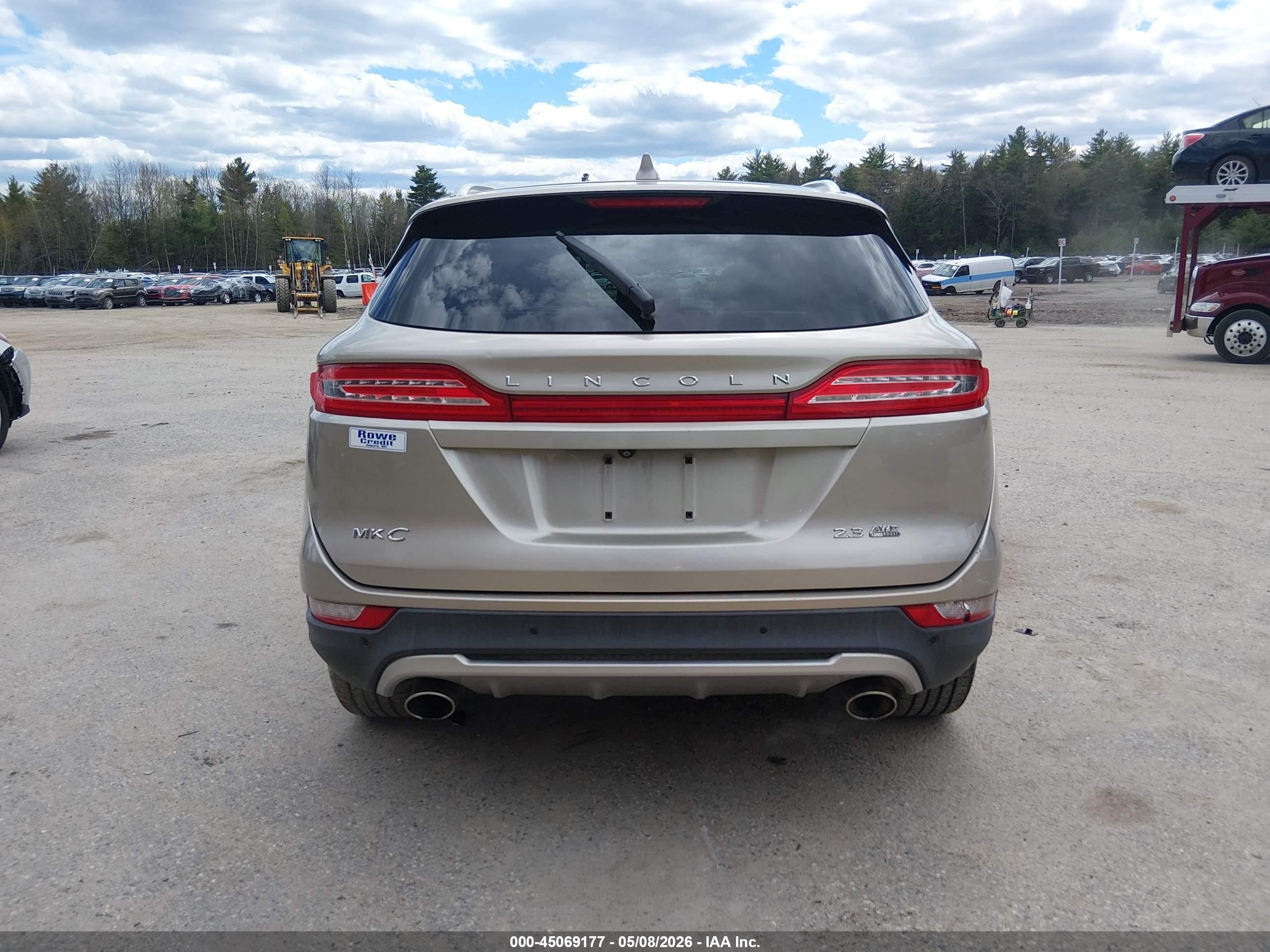 2015 Lincoln Mkc   Tan vin: 5LMTJ2AH1FUJ14903