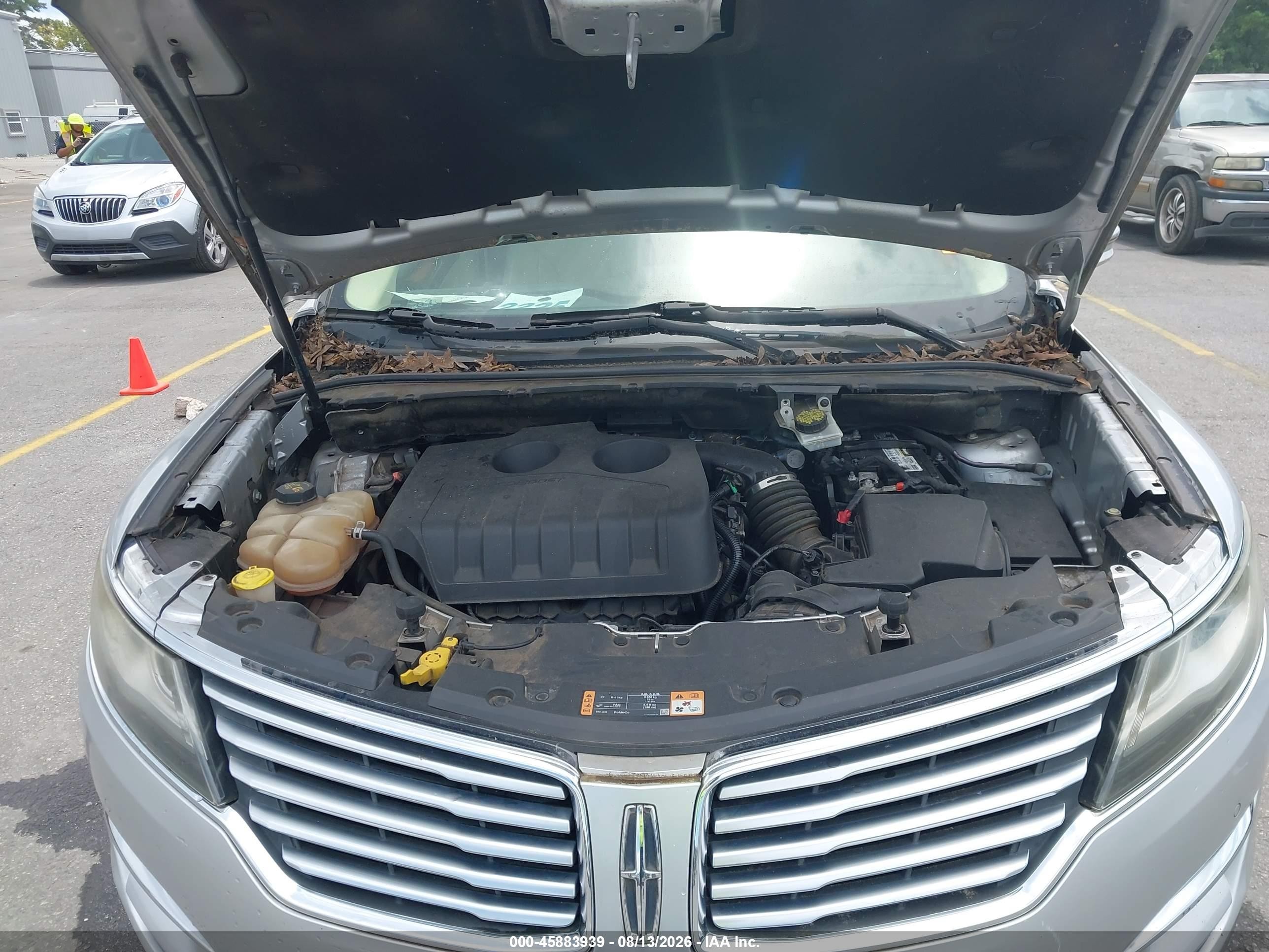 2015 Lincoln Mkc   Silver vin: 5LMTJ2AH1FUJ26081