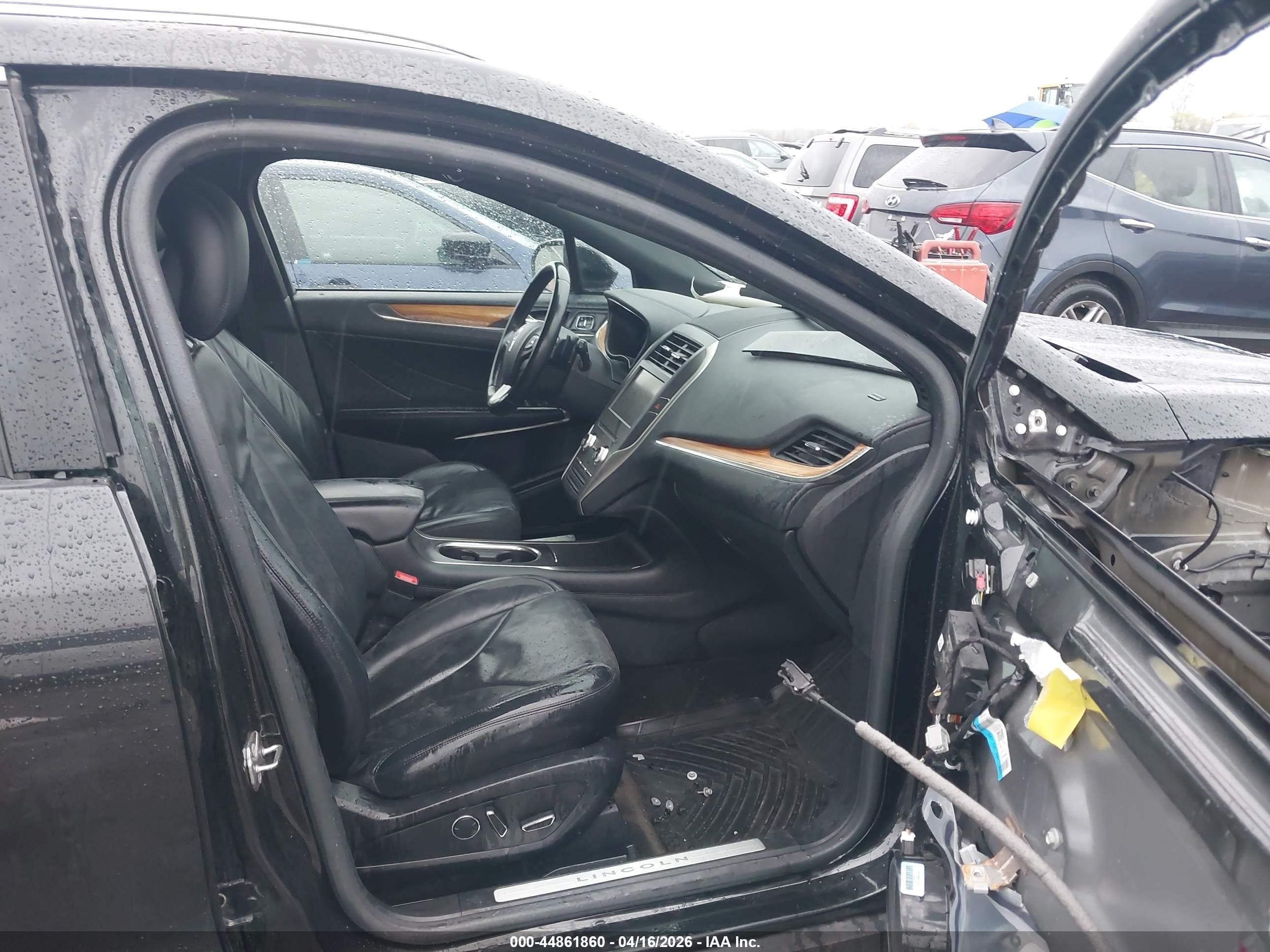 2015 Lincoln Mkc   Black vin: 5LMTJ2AH1FUJ26212
