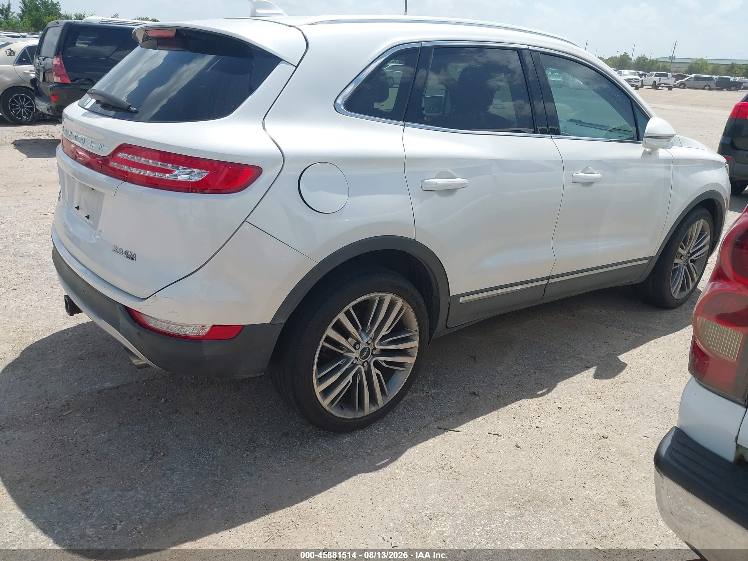 2015 Lincoln Mkc White vin: 5LMTJ2AH1FUJ30924