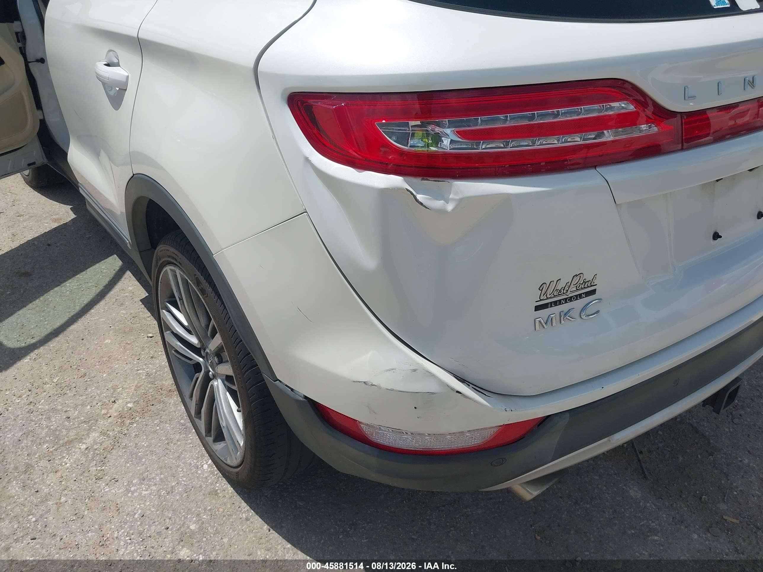 2015 Lincoln Mkc White vin: 5LMTJ2AH1FUJ30924
