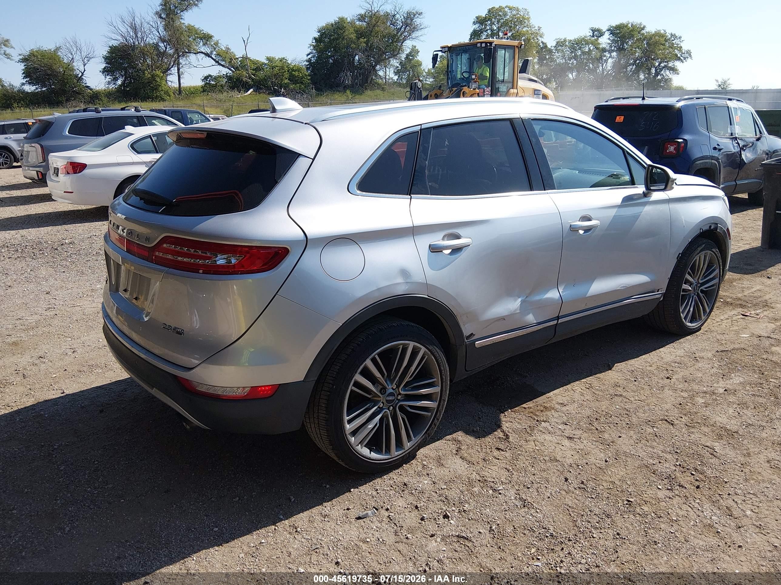2015 Lincoln Mkc   Silver vin: 5LMTJ2AH1FUJ37842