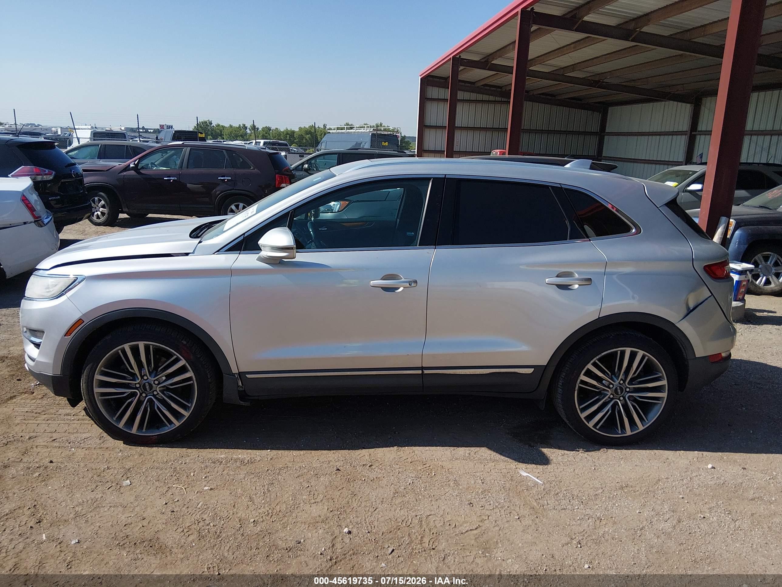 2015 Lincoln Mkc   Silver vin: 5LMTJ2AH1FUJ37842