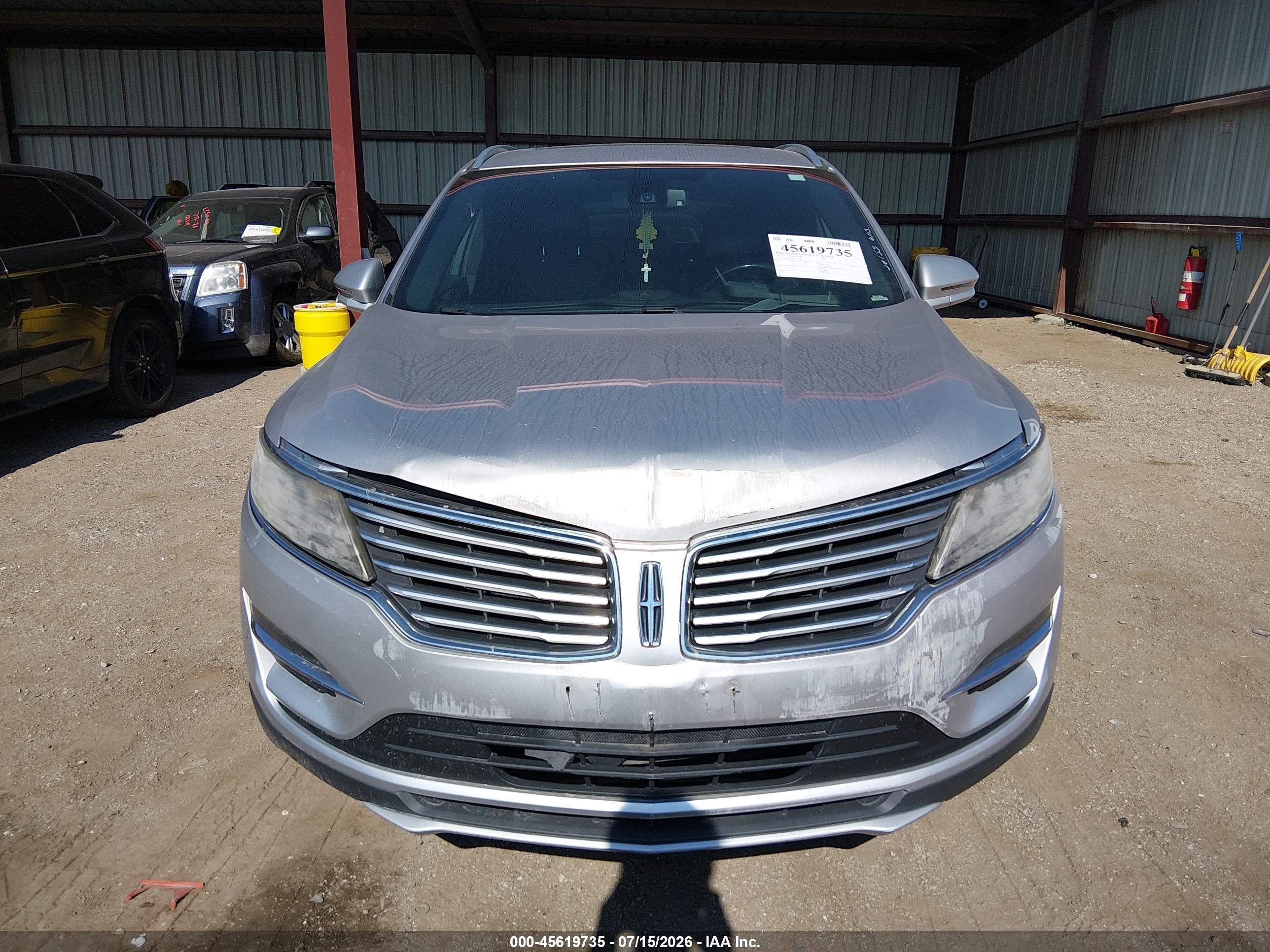2015 Lincoln Mkc   Silver vin: 5LMTJ2AH1FUJ37842