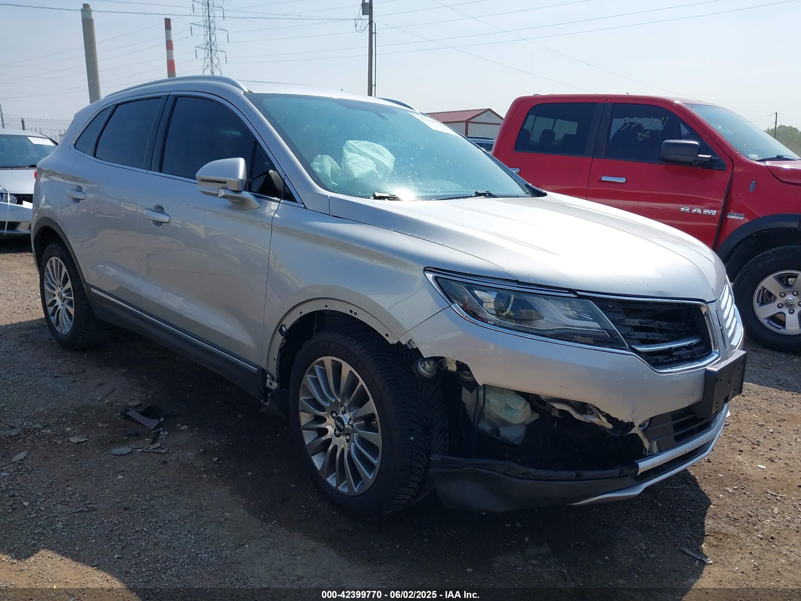 2015 Lincoln Mkc   Silver vin: 5LMTJ2AH2FUJ30351