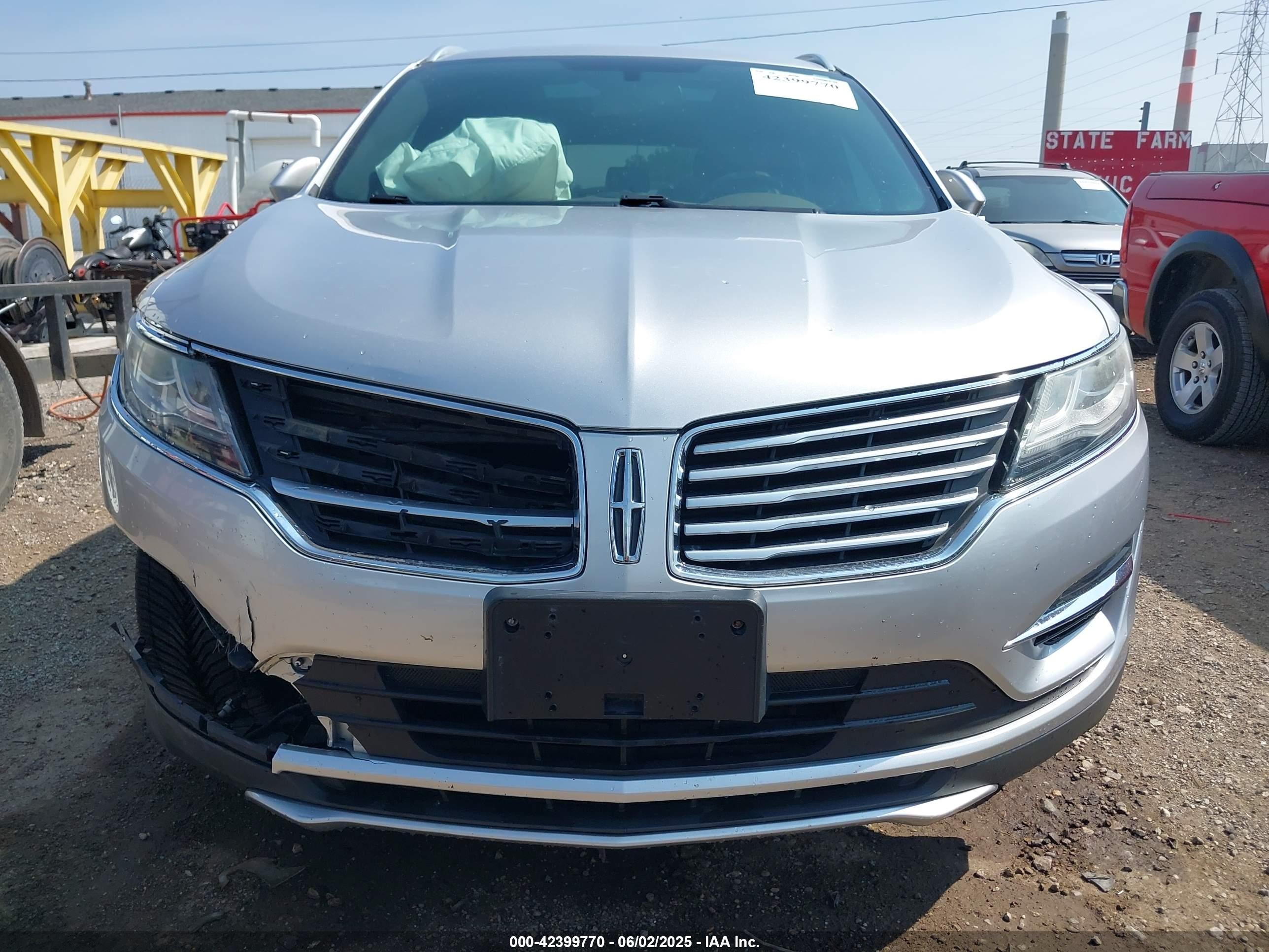 2015 Lincoln Mkc   Silver vin: 5LMTJ2AH2FUJ30351