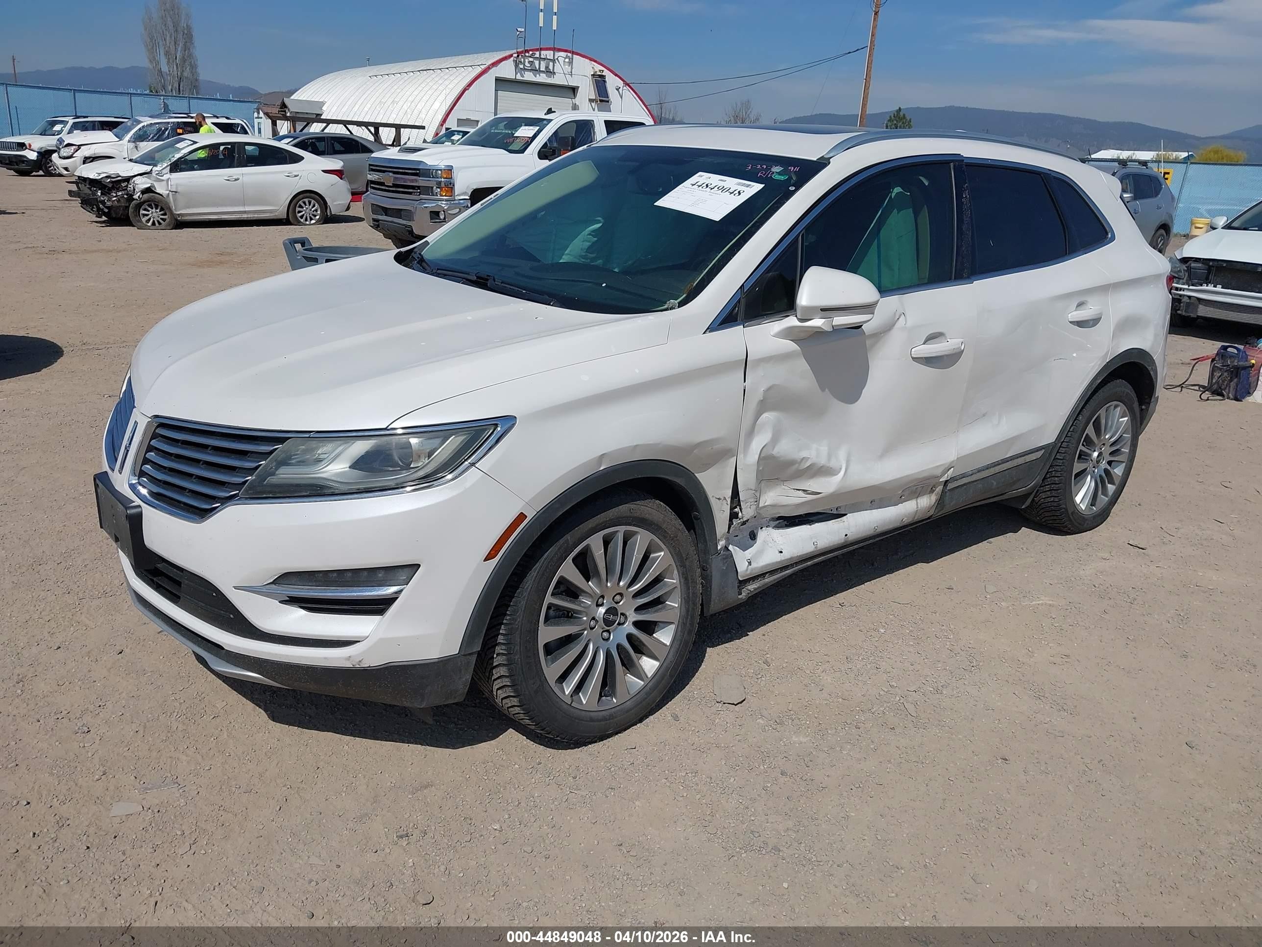 2015 Lincoln Mkc   White vin: 5LMTJ2AH3FUJ15843