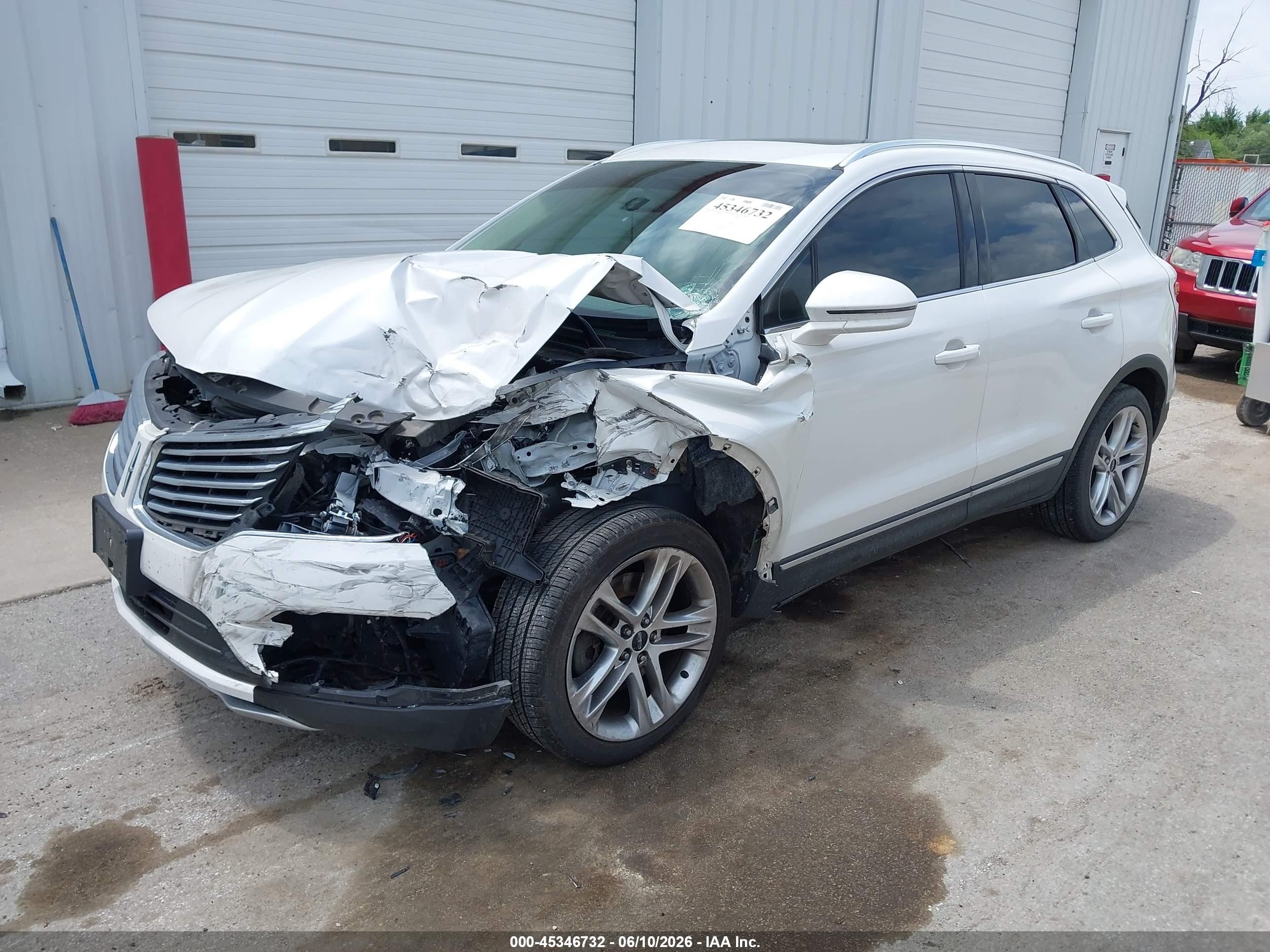 2015 Lincoln Mkc   White vin: 5LMTJ2AH4FUJ15267