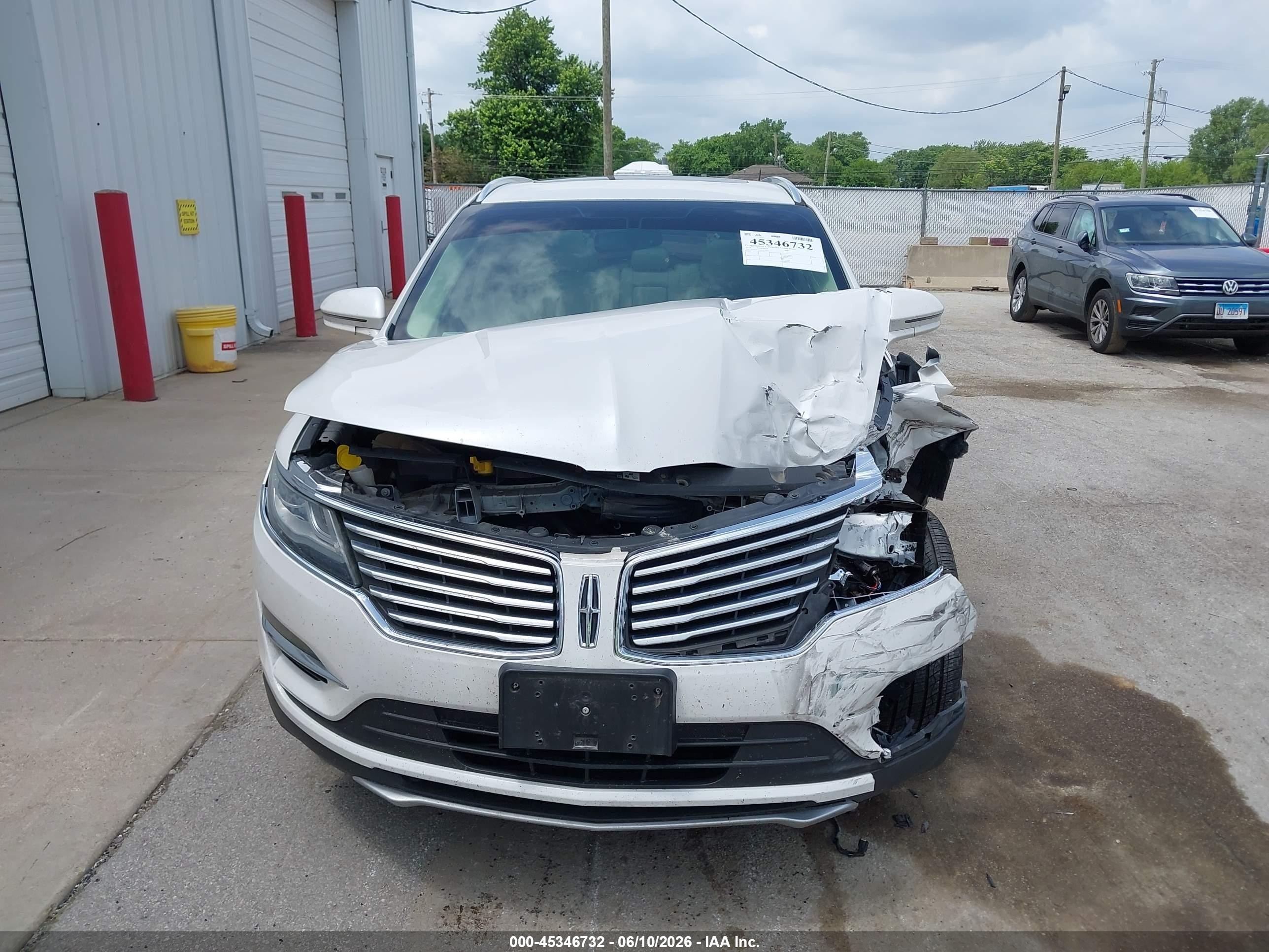 2015 Lincoln Mkc   White vin: 5LMTJ2AH4FUJ15267