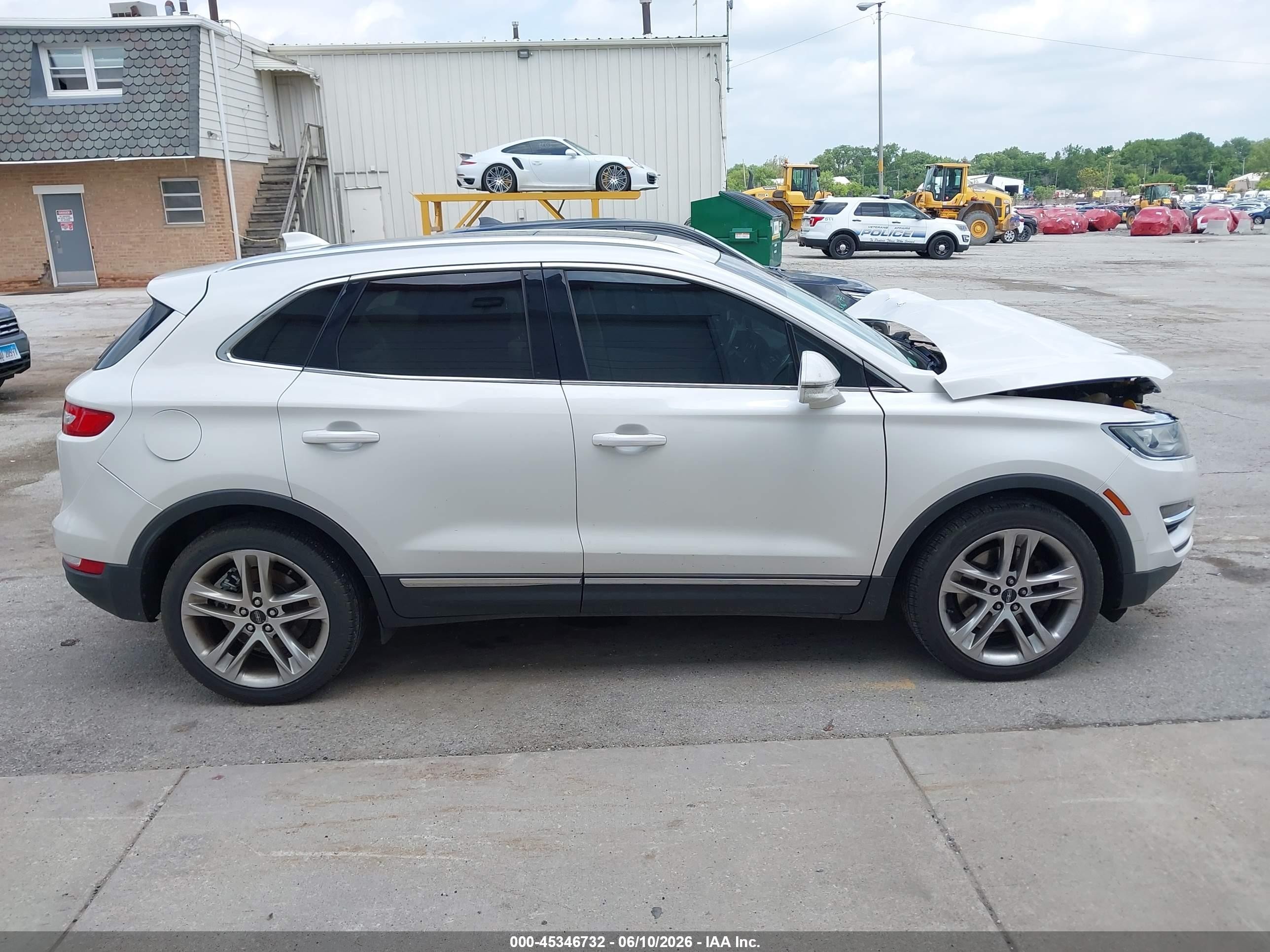 2015 Lincoln Mkc   White vin: 5LMTJ2AH4FUJ15267