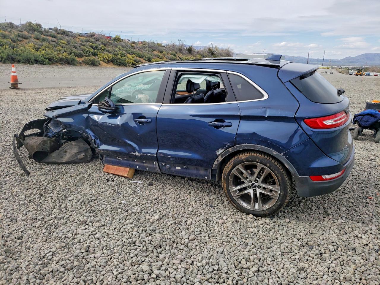 2015 Lincoln Mkc Blue vin: 5LMTJ2AH4FUJ23594