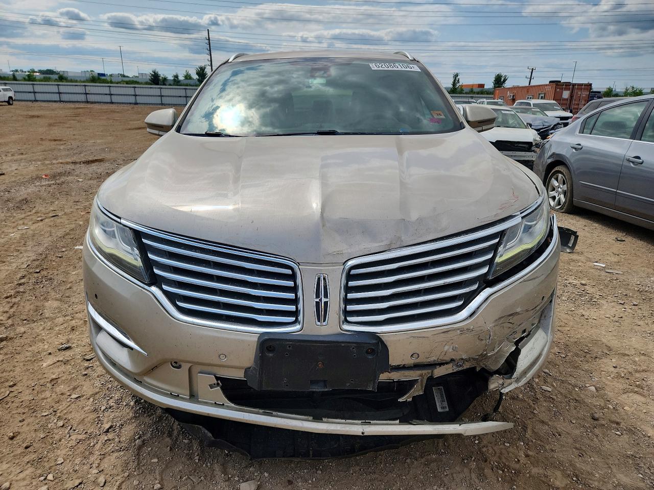 2015 Lincoln Mkc Бежевый vin: 5LMTJ2AH5FUJ45071