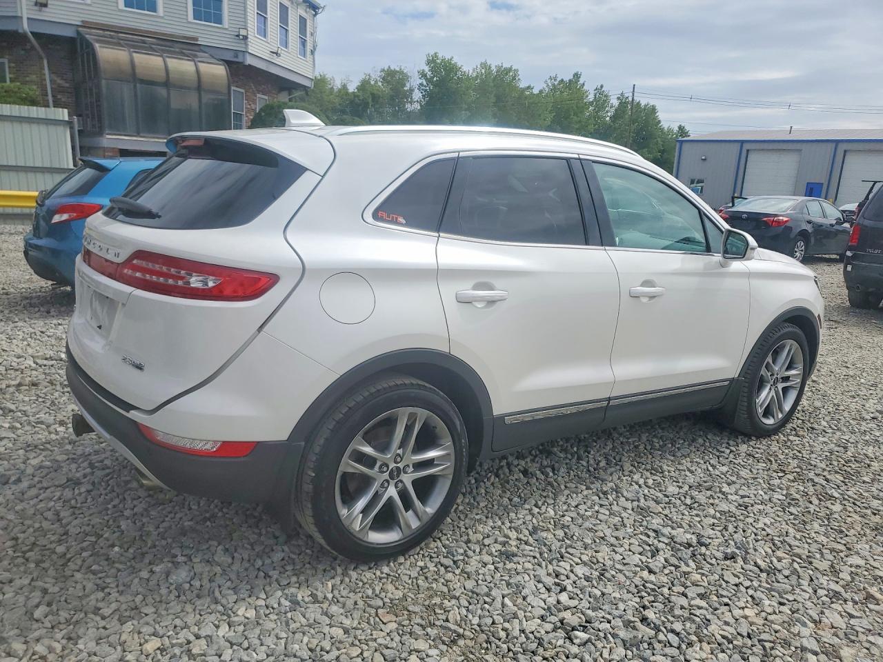2015 Lincoln Mkc White vin: 5LMTJ2AH6FUJ03671