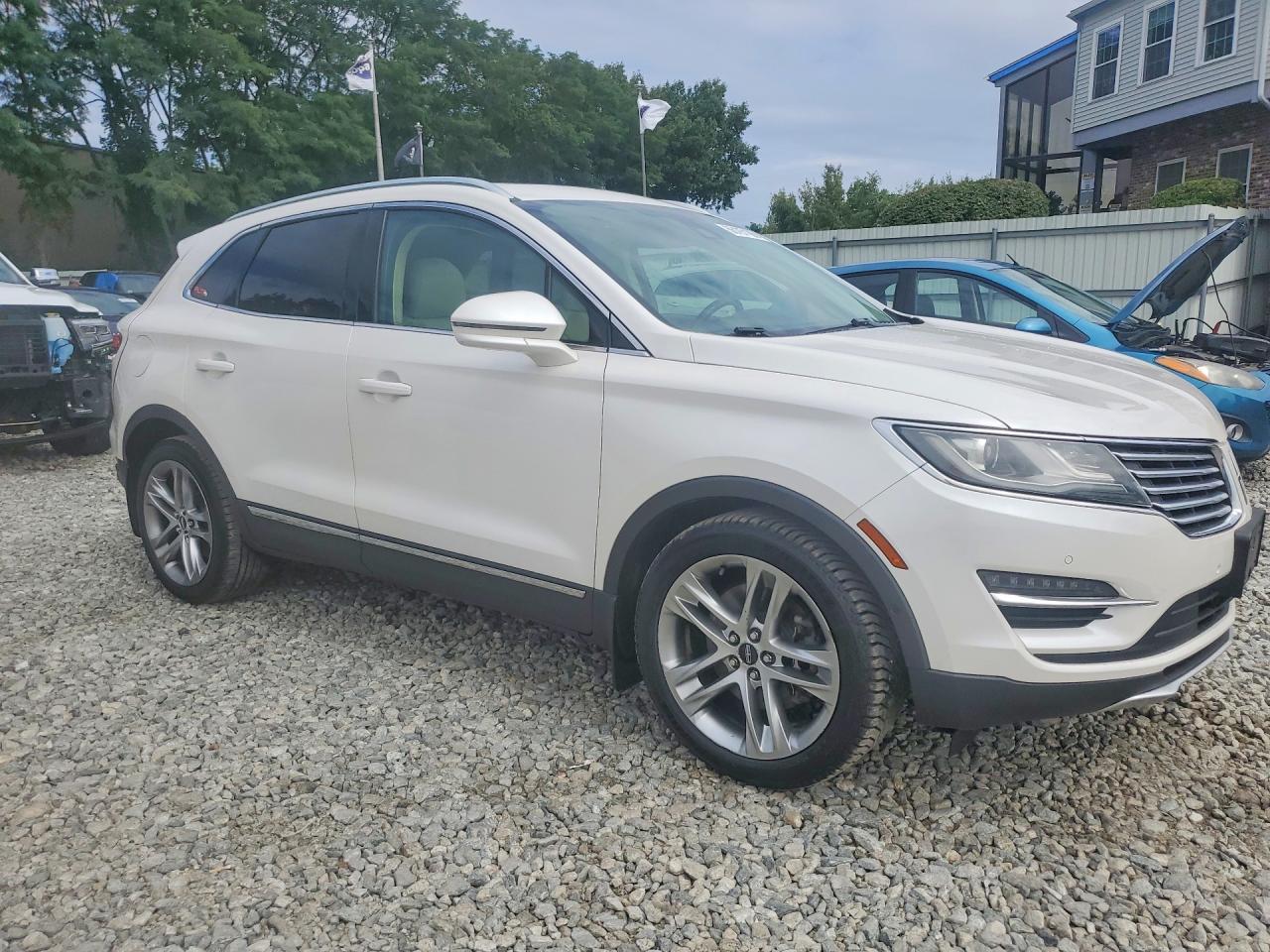 2015 Lincoln Mkc White vin: 5LMTJ2AH6FUJ03671