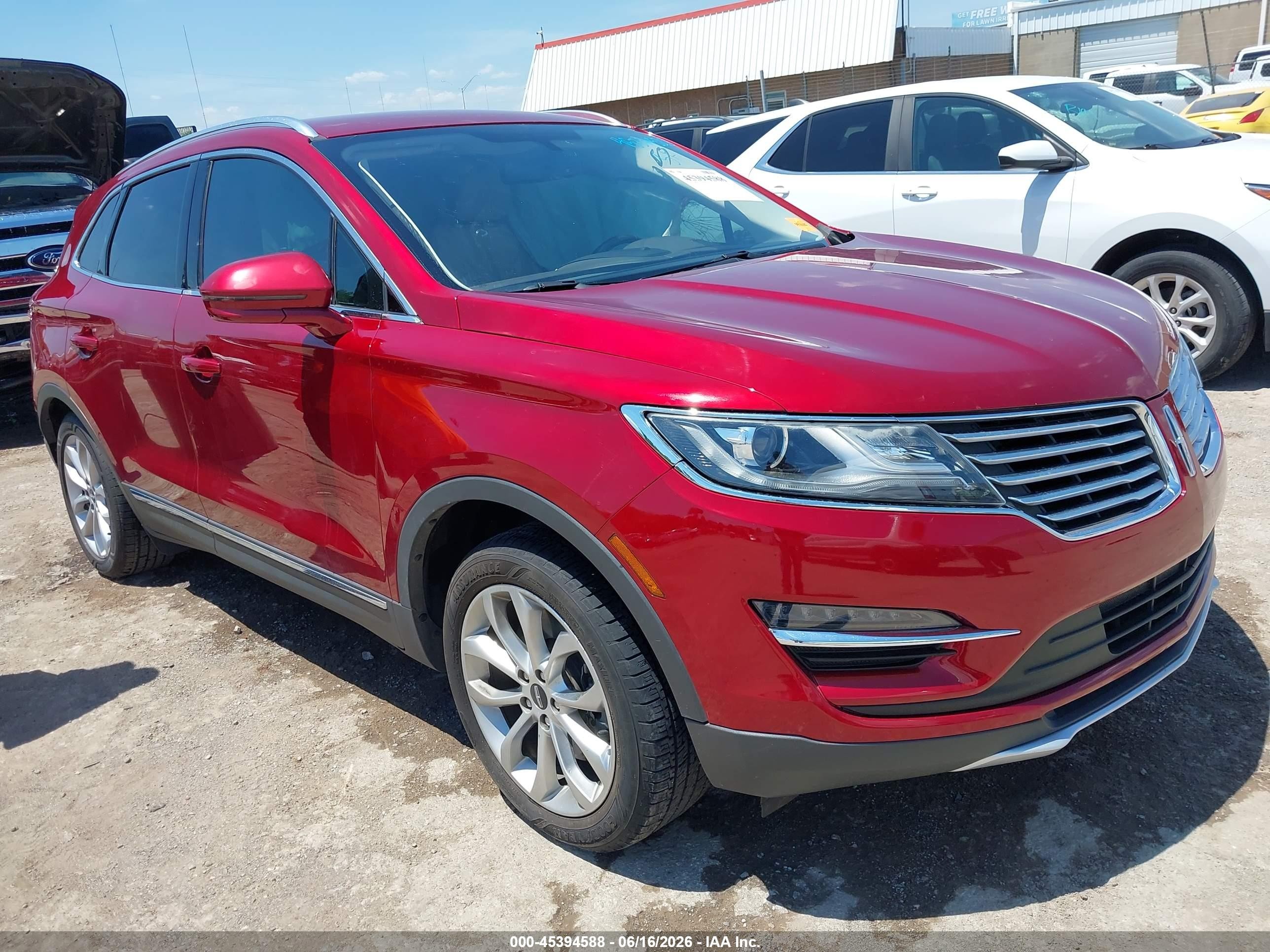 2015 Lincoln Mkc   Red vin: 5LMTJ2AH6FUJ30952