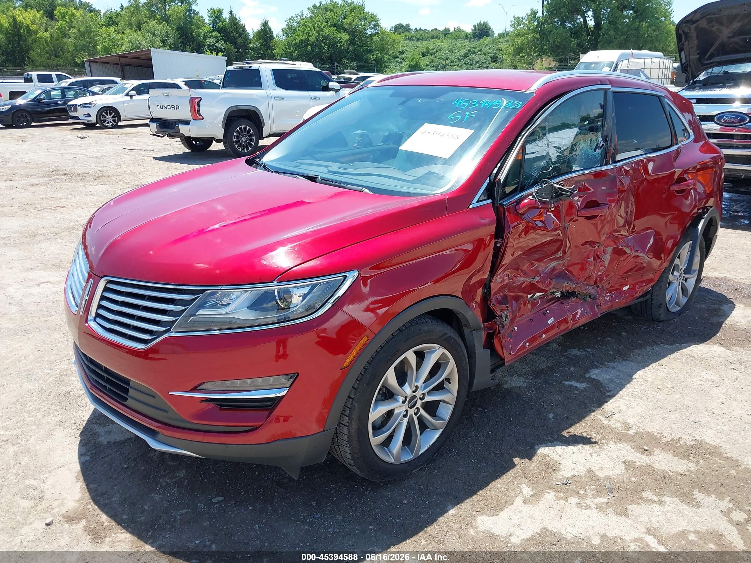 2015 Lincoln Mkc   Red vin: 5LMTJ2AH6FUJ30952
