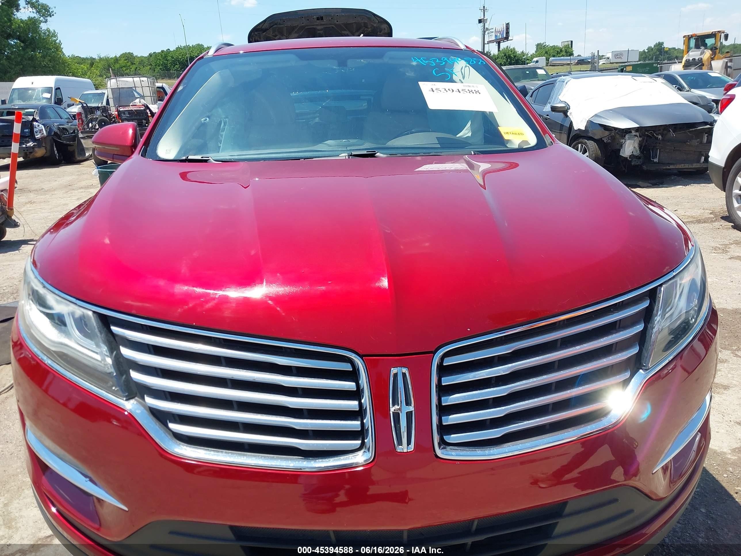 2015 Lincoln Mkc   Red vin: 5LMTJ2AH6FUJ30952