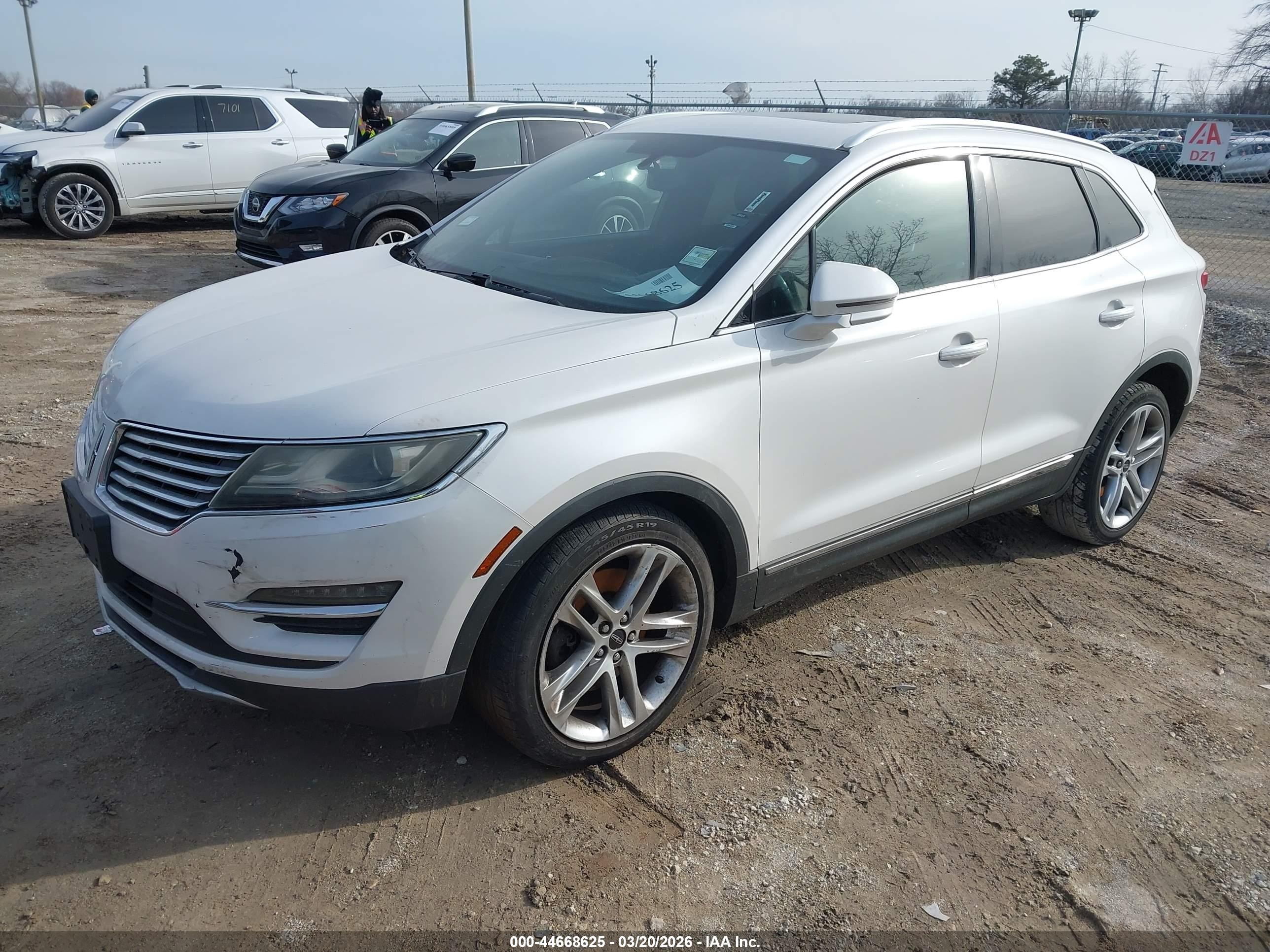 2015 Lincoln Mkc   Белый vin: 5LMTJ2AH7FUJ15263