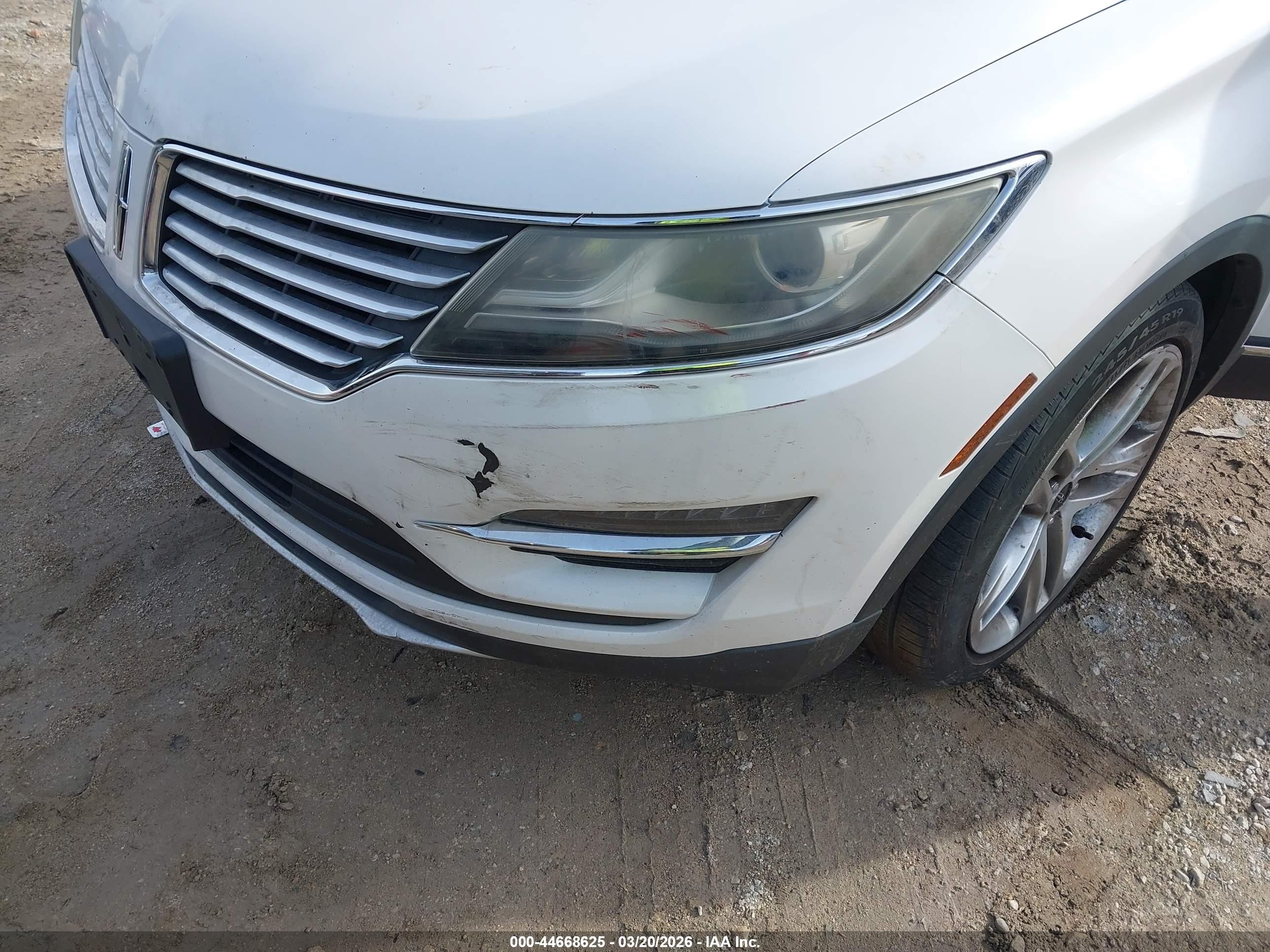 2015 Lincoln Mkc   Белый vin: 5LMTJ2AH7FUJ15263