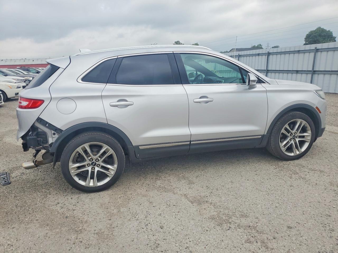 2015 Lincoln Mkc Silver vin: 5LMTJ2AH7FUJ38221
