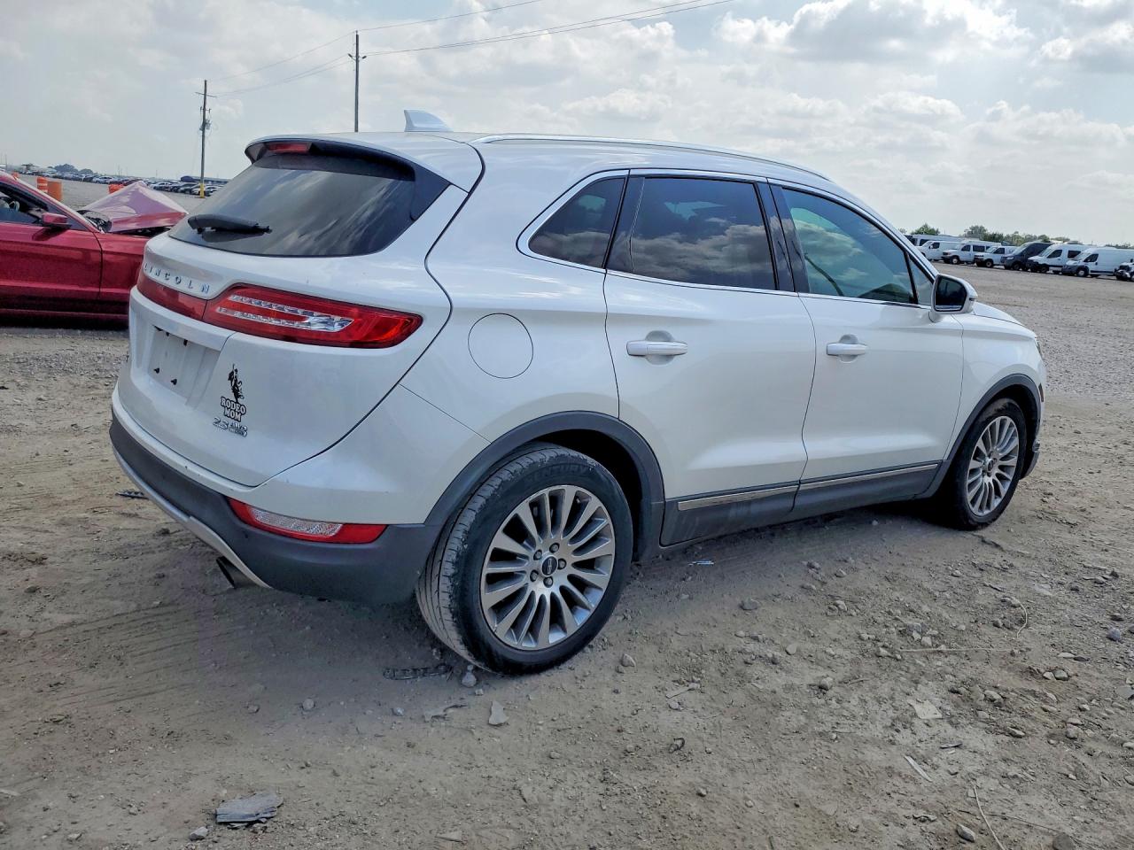 2015 Lincoln Mkc White vin: 5LMTJ2AH8FUJ03848