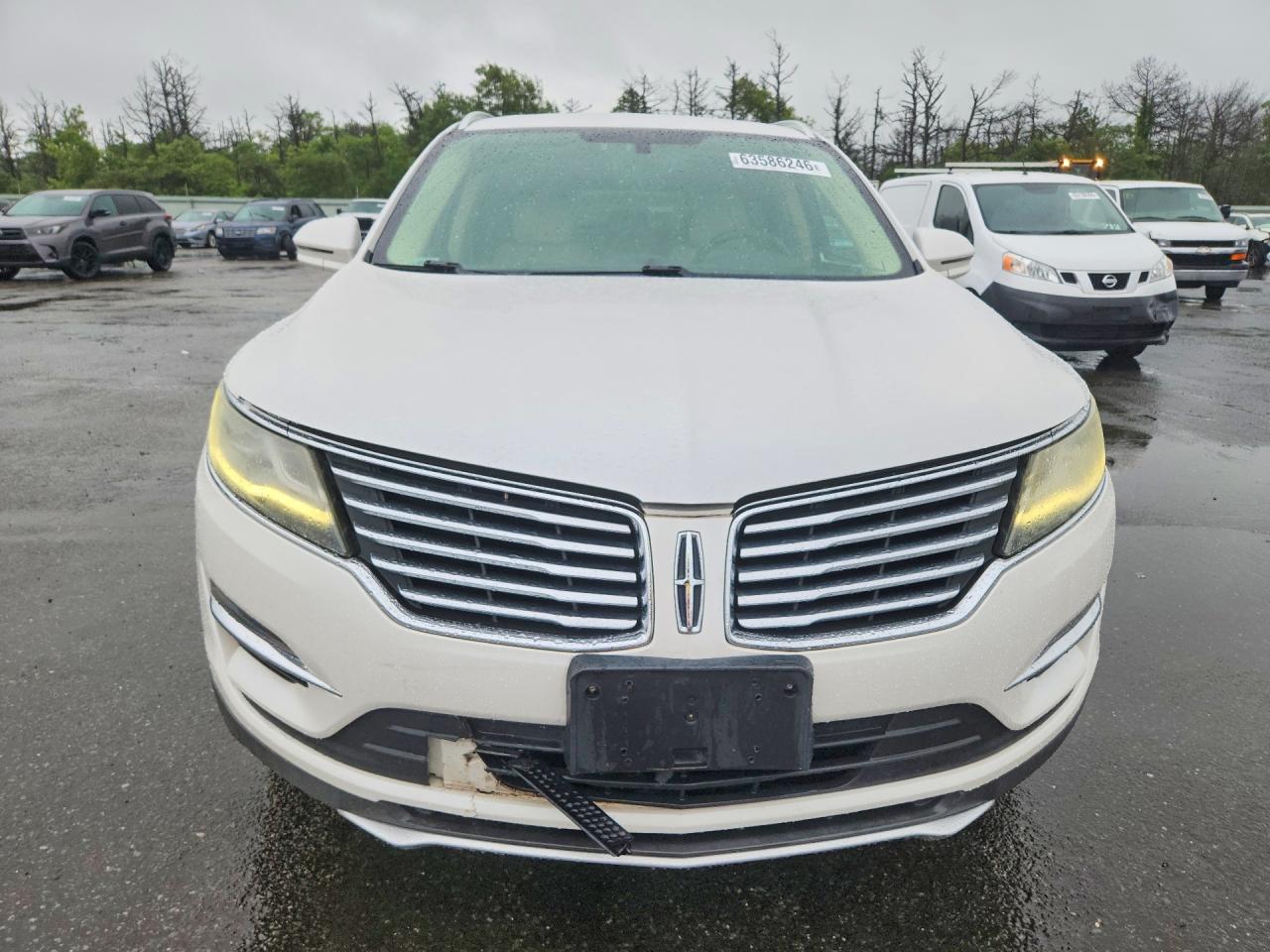 2015 Lincoln Mkc White vin: 5LMTJ2AH8FUJ10878