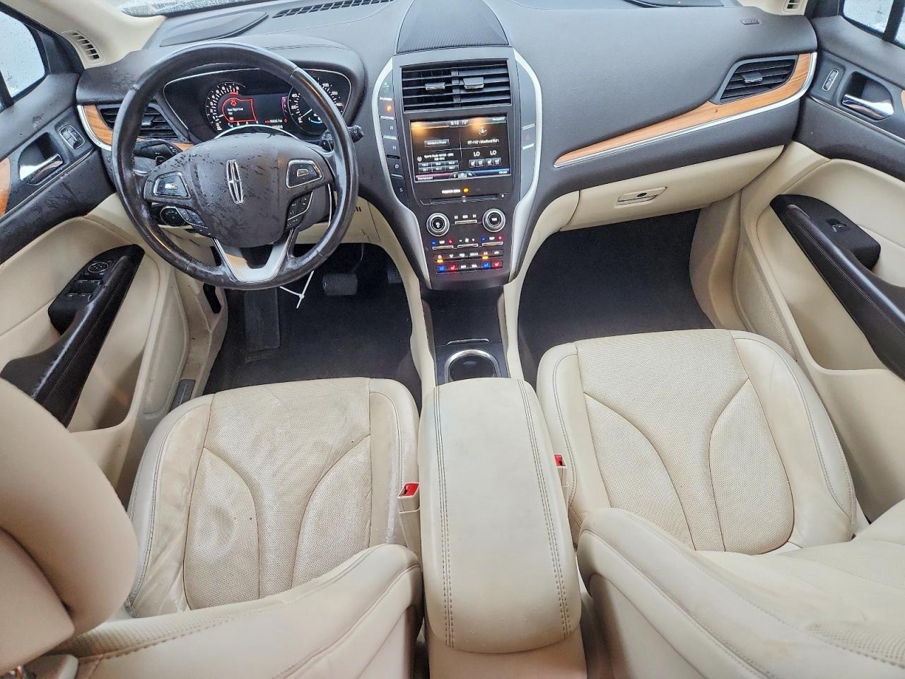 2015 Lincoln Mkc White vin: 5LMTJ2AH8FUJ10878