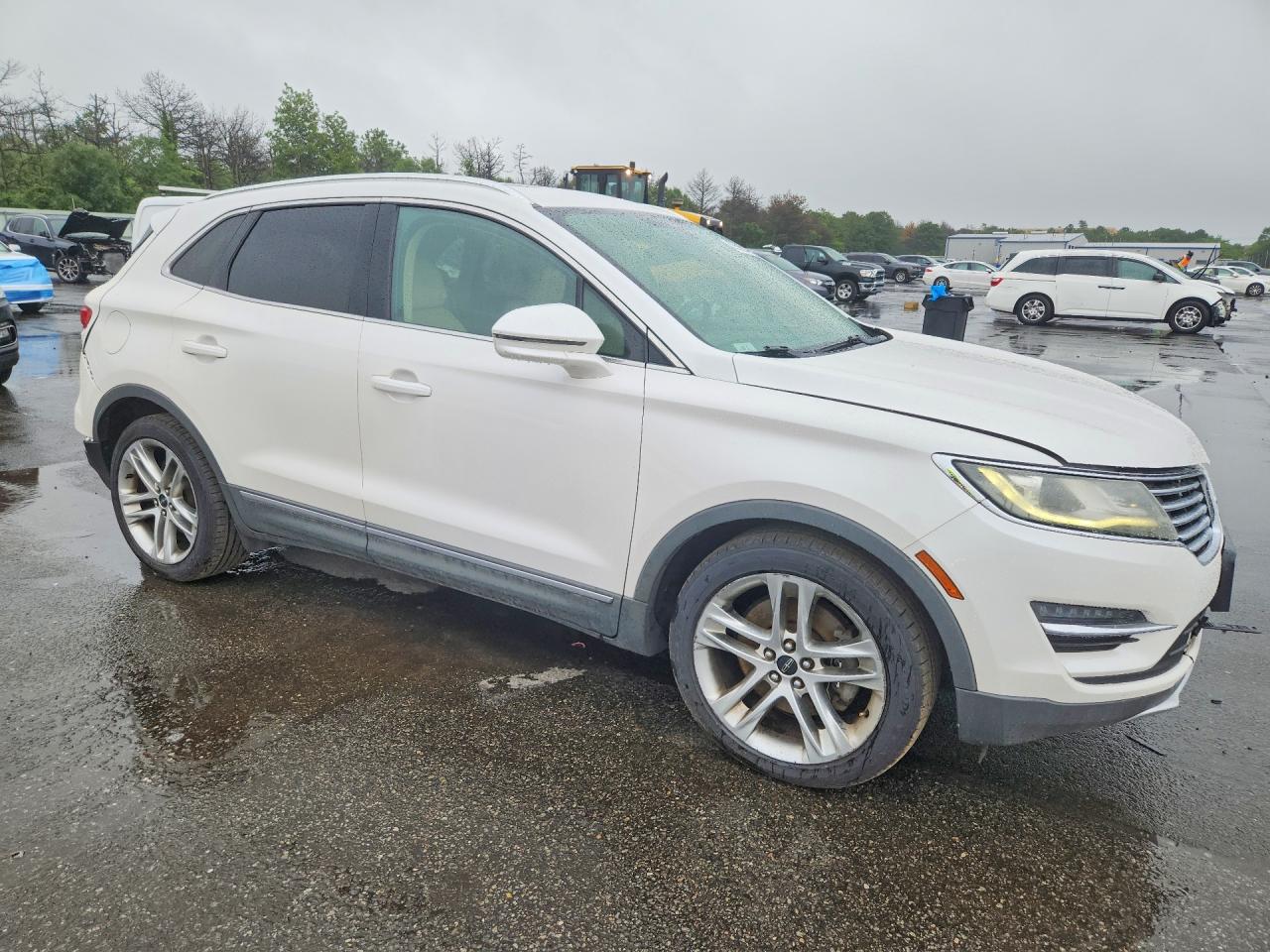 2015 Lincoln Mkc White vin: 5LMTJ2AH8FUJ10878