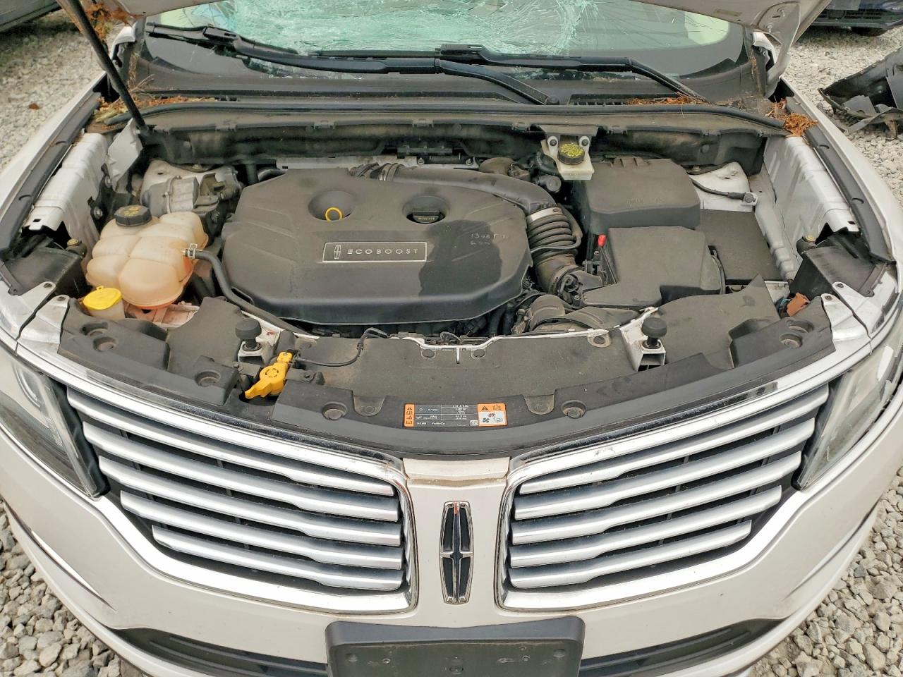 2015 Lincoln Mkc Белый vin: 5LMTJ2AH8FUJ12341