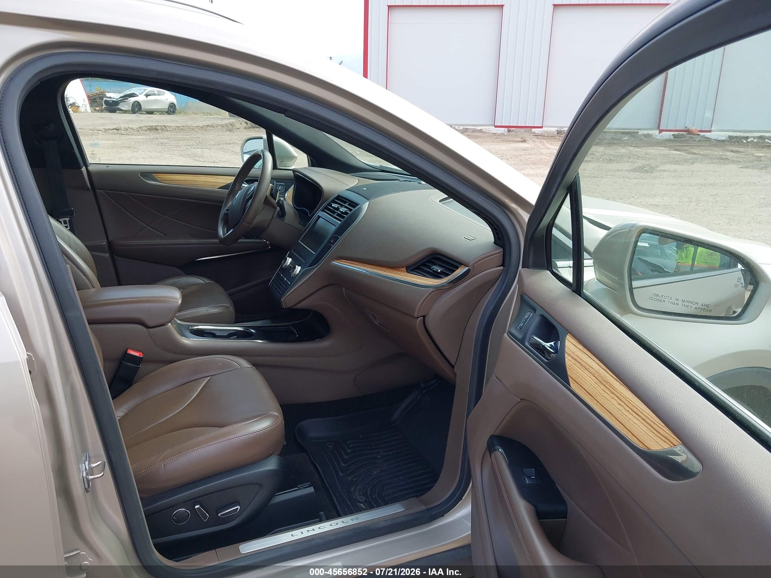 2015 Lincoln Mkc   Champagne vin: 5LMTJ2AH8FUJ19029