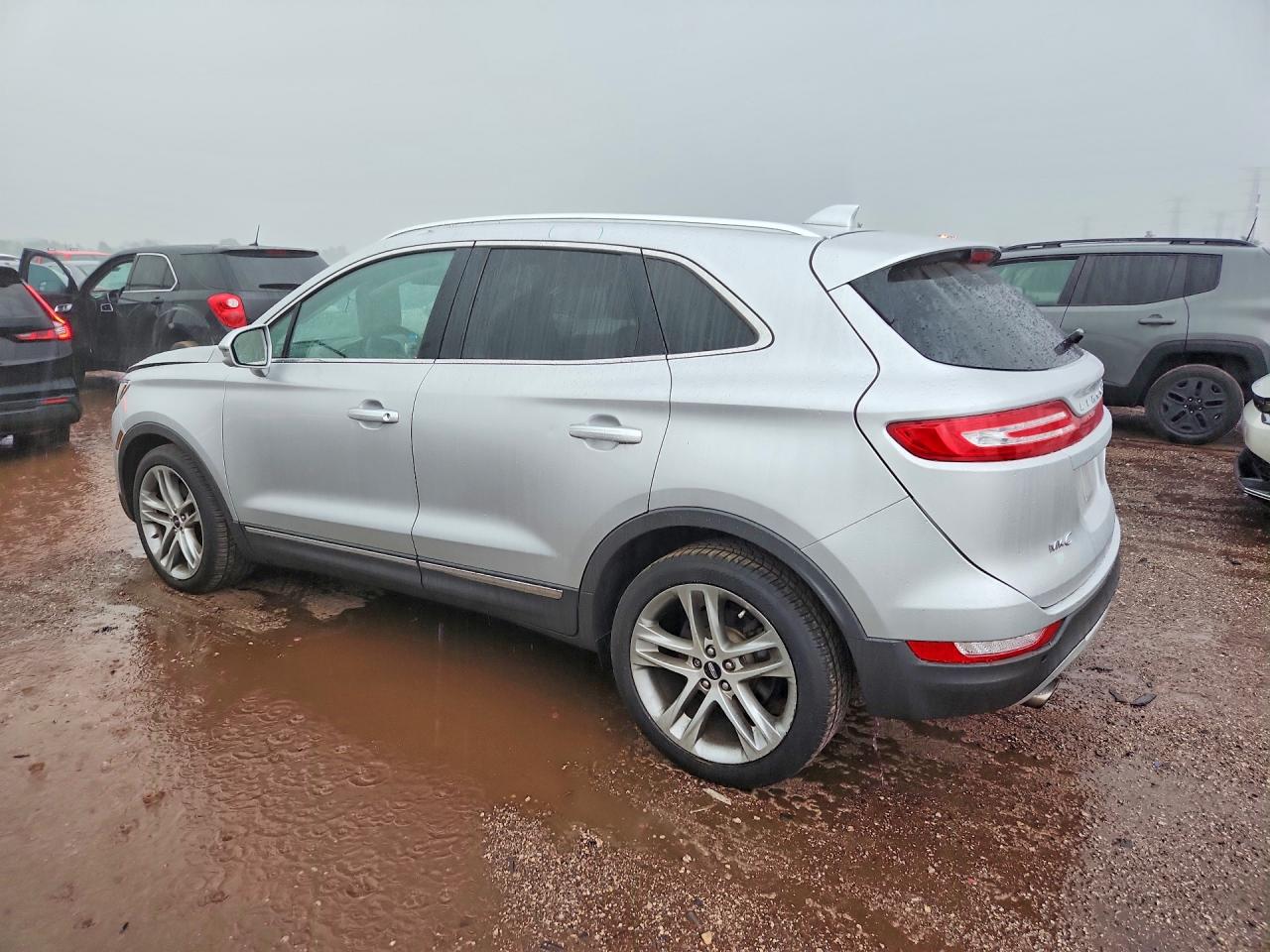 2015 Lincoln Mkc Silver vin: 5LMTJ2AH8FUJ22383